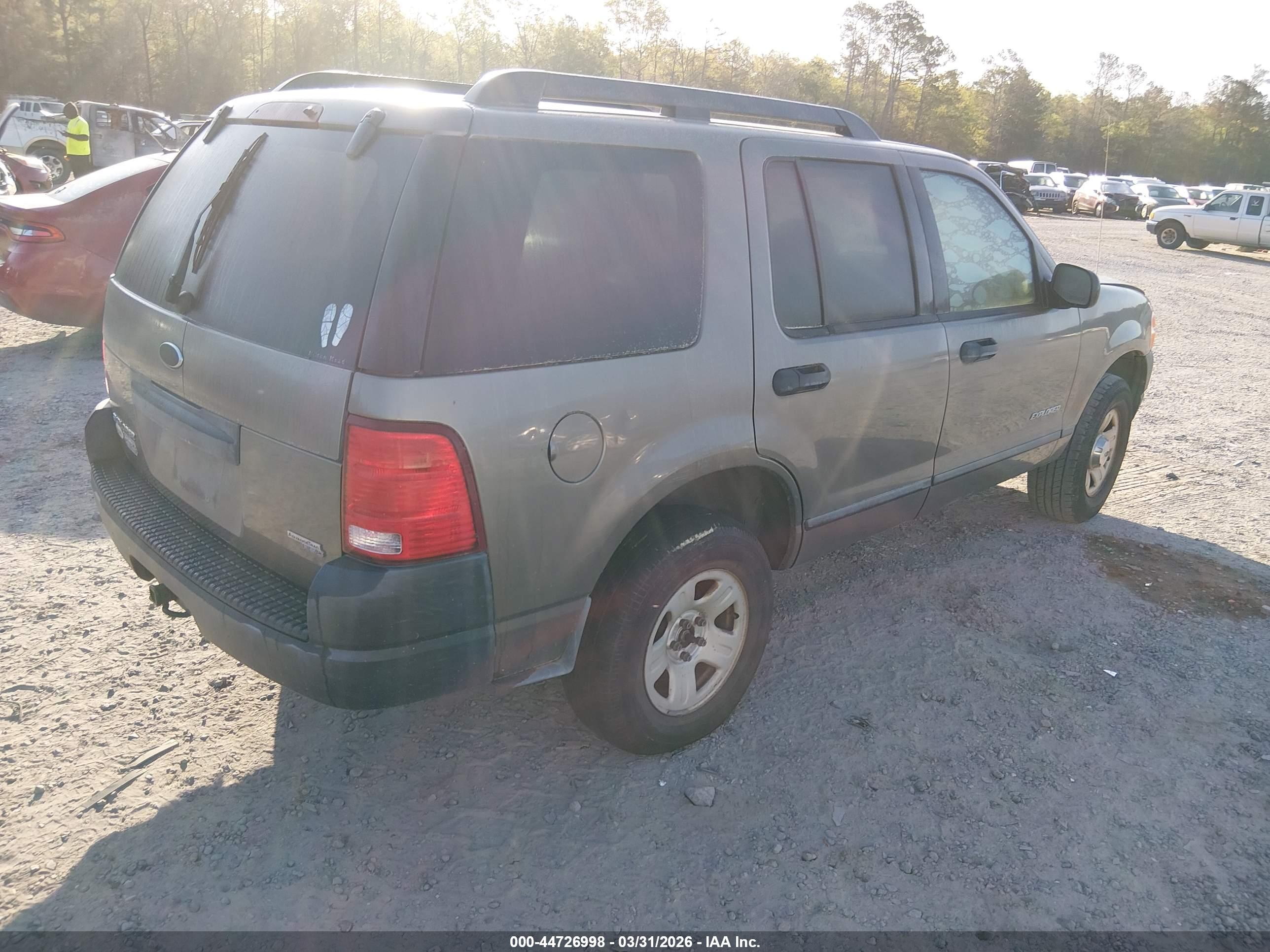 FORD EXPLORER image 4