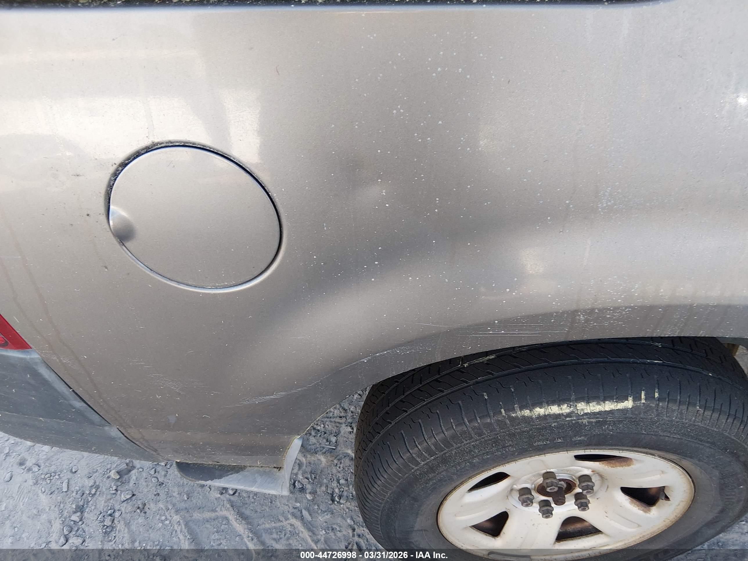 FORD EXPLORER image 6