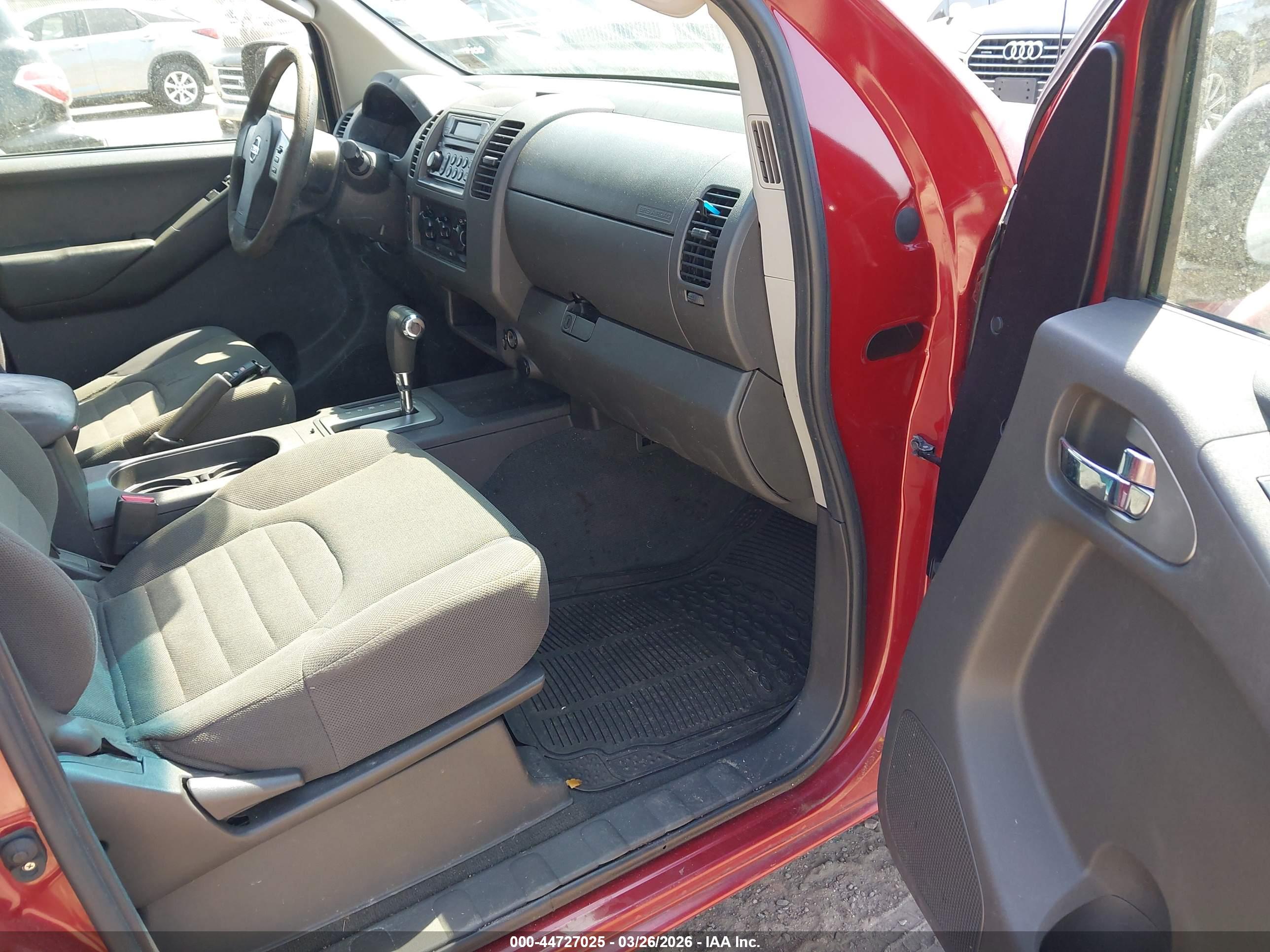 NISSAN FRONTIER image 5