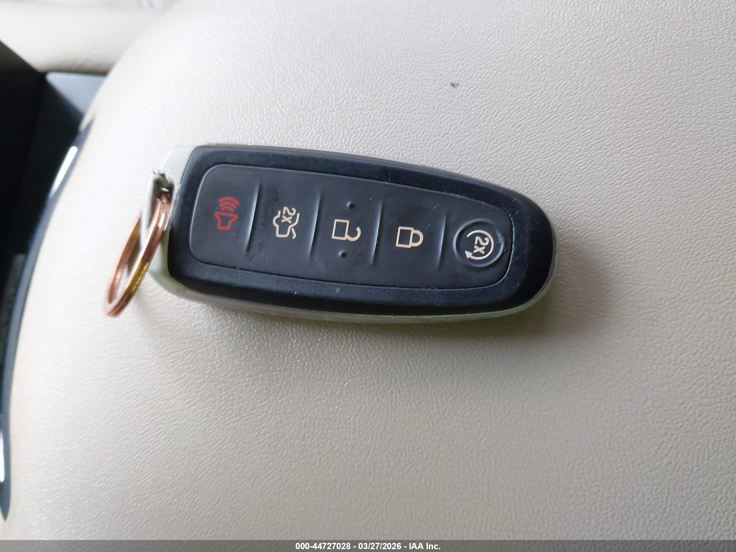 FORD TAURUS image 11