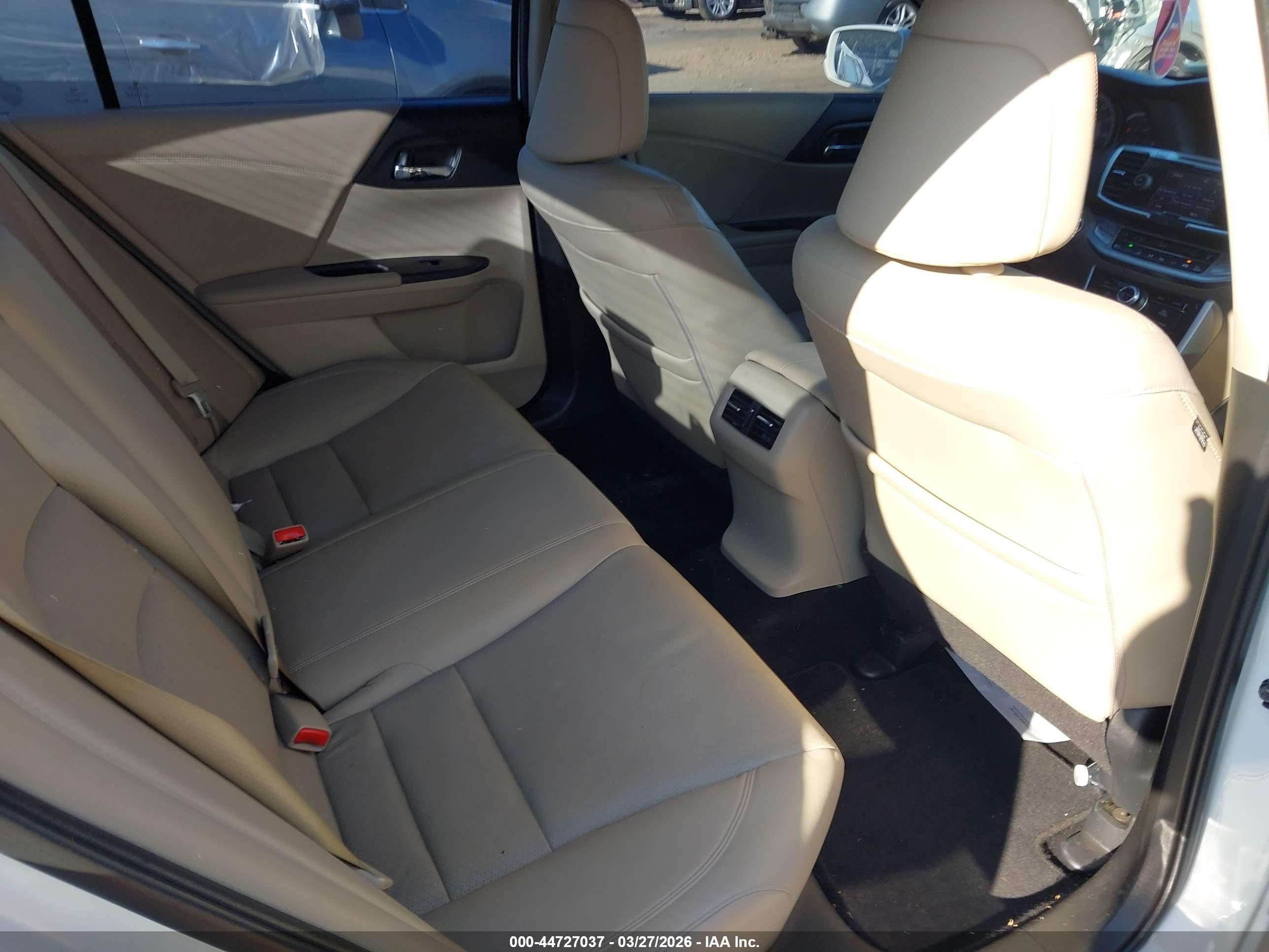 HONDA ACCORD image 8