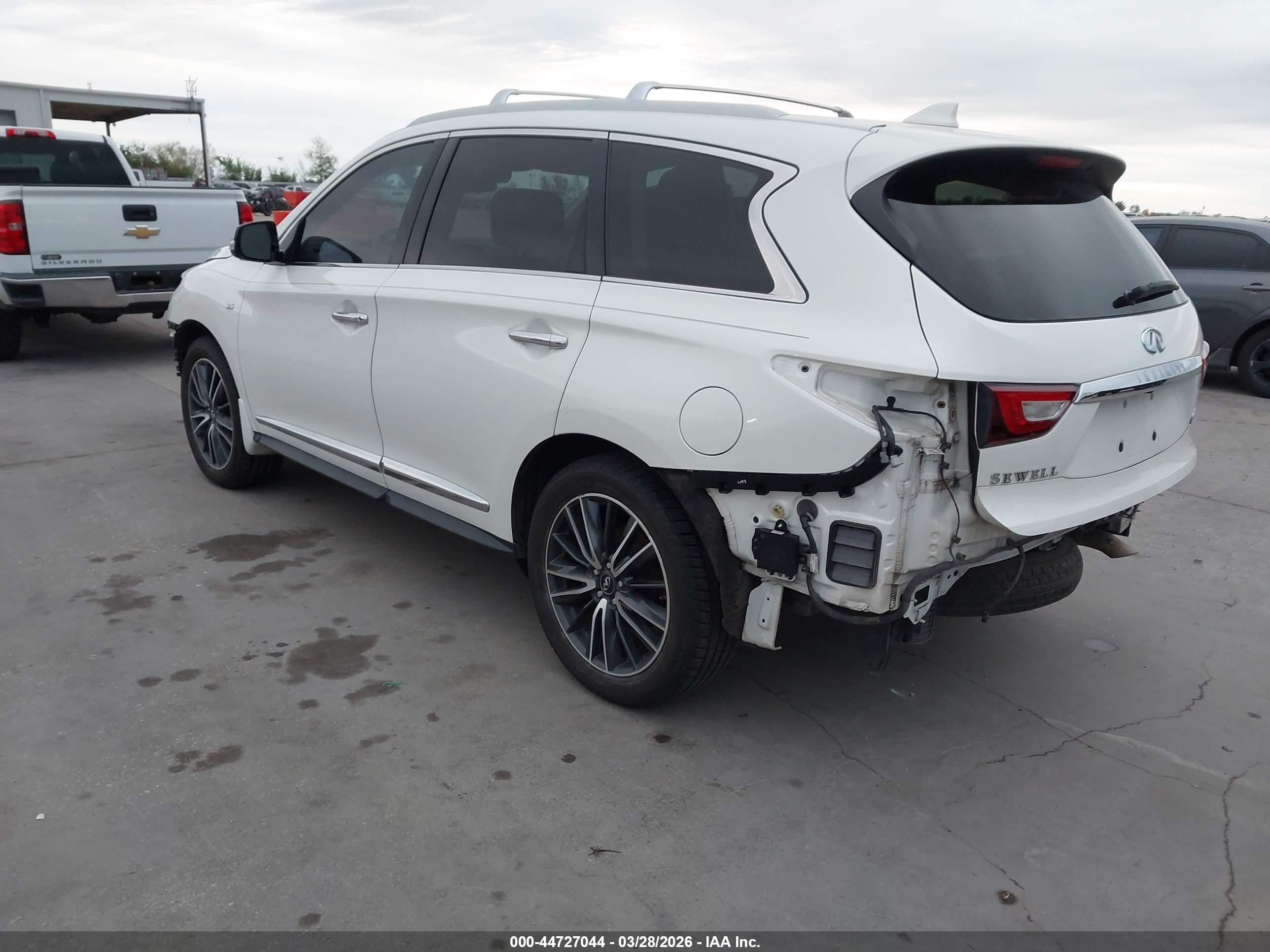 INFINITI QX60 image 3