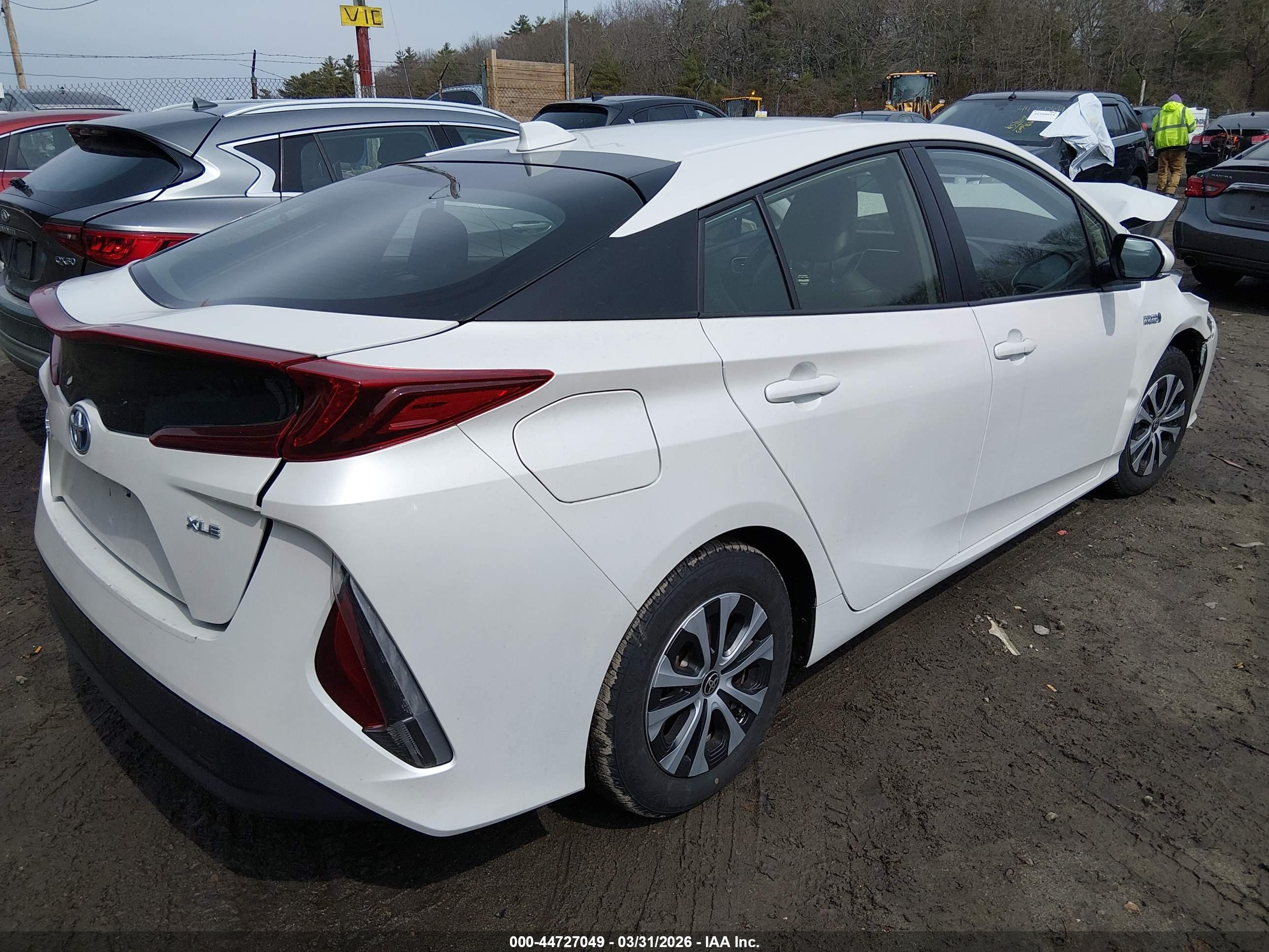 TOYOTA PRIUS image 4