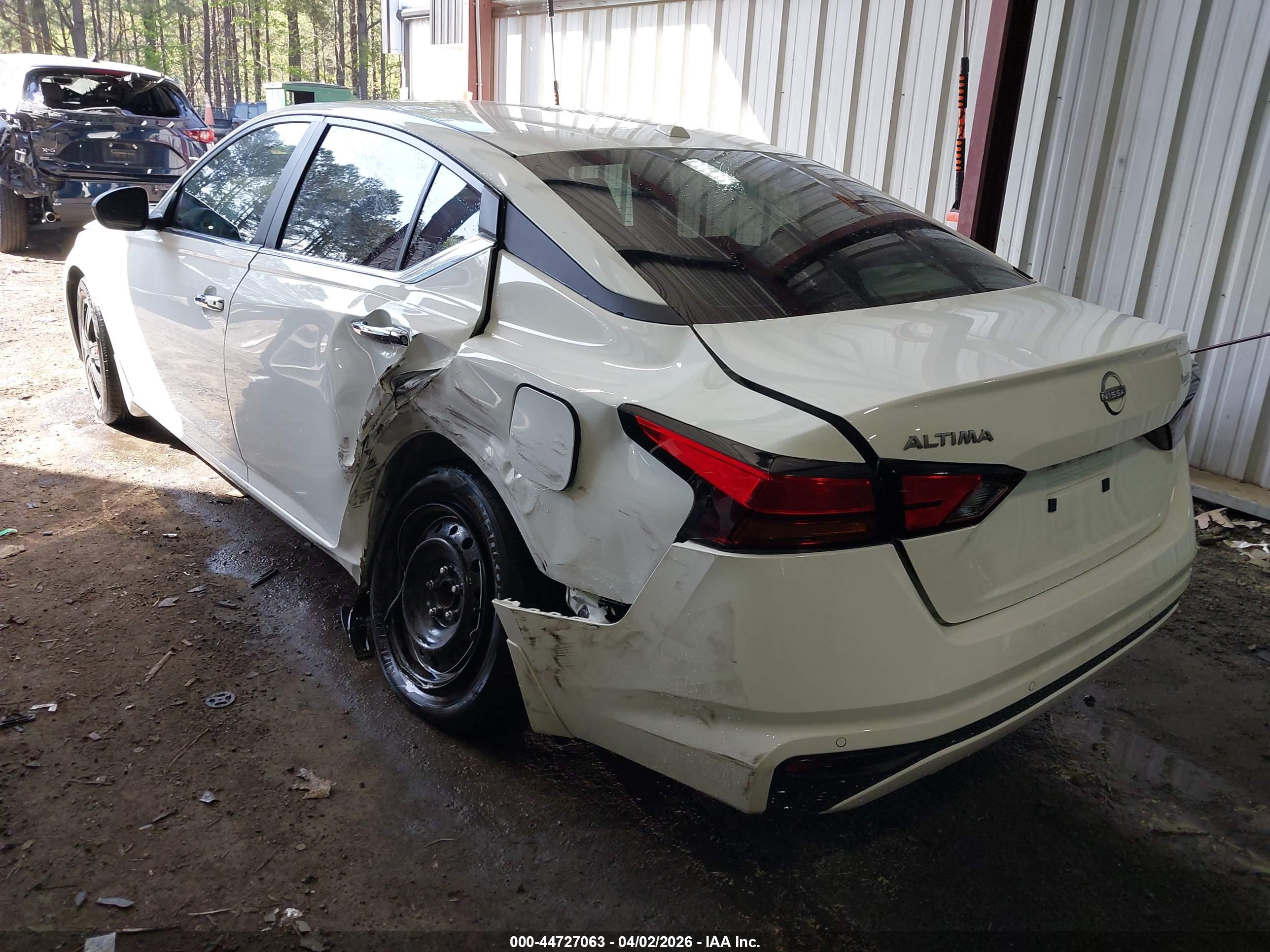 NISSAN ALTIMA image 3