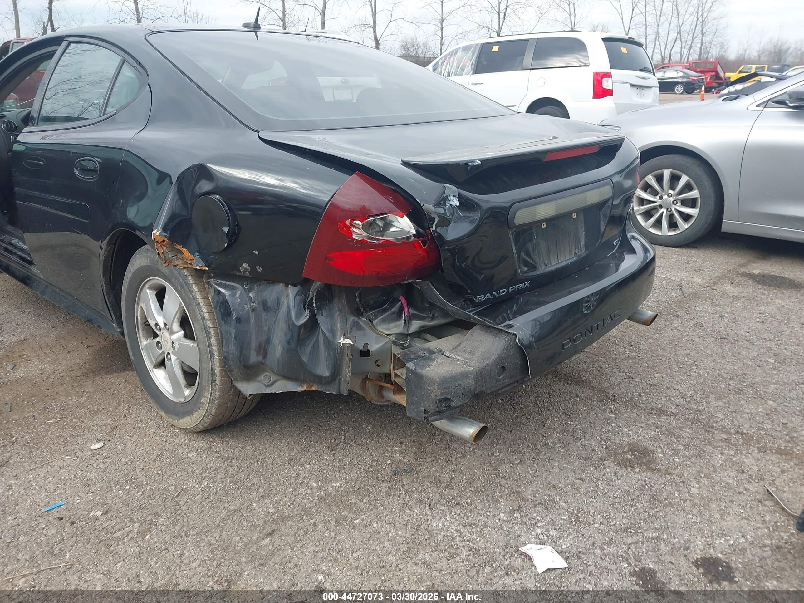 PONTIAC GRAND image 6