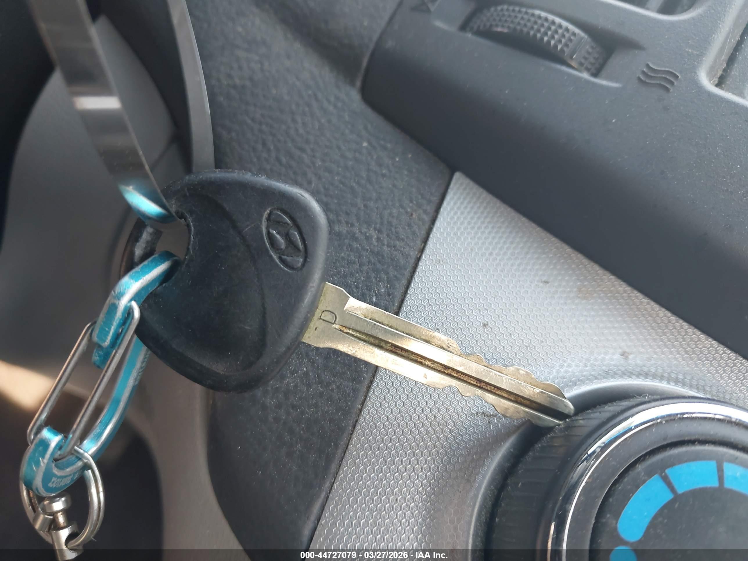 HYUNDAI ELANTRA image 11