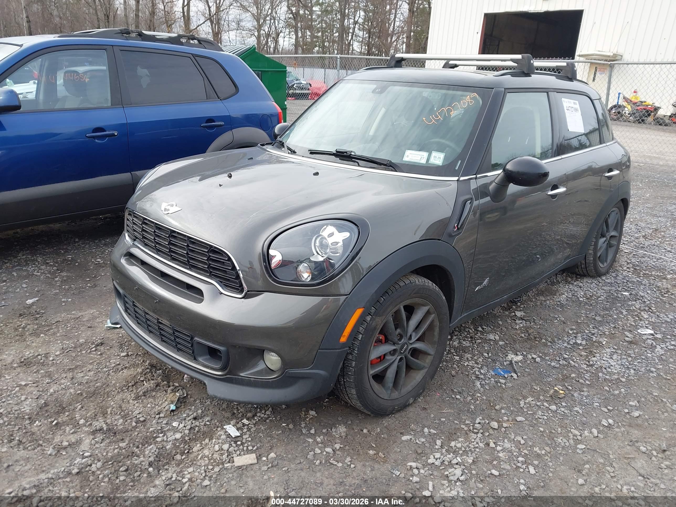 MINI COUNTRYMAN image 2