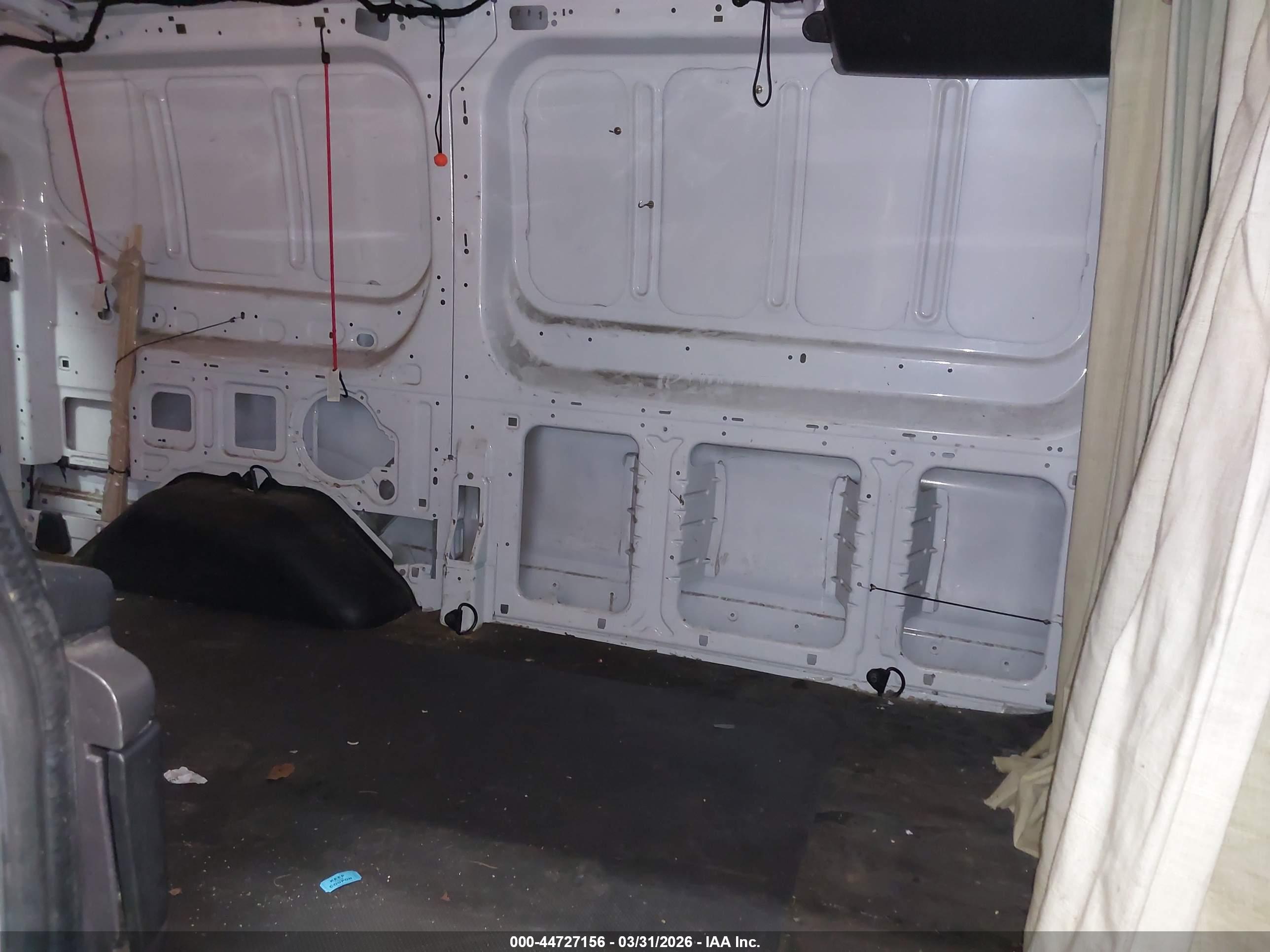FORD TRANSIT-150 image 8