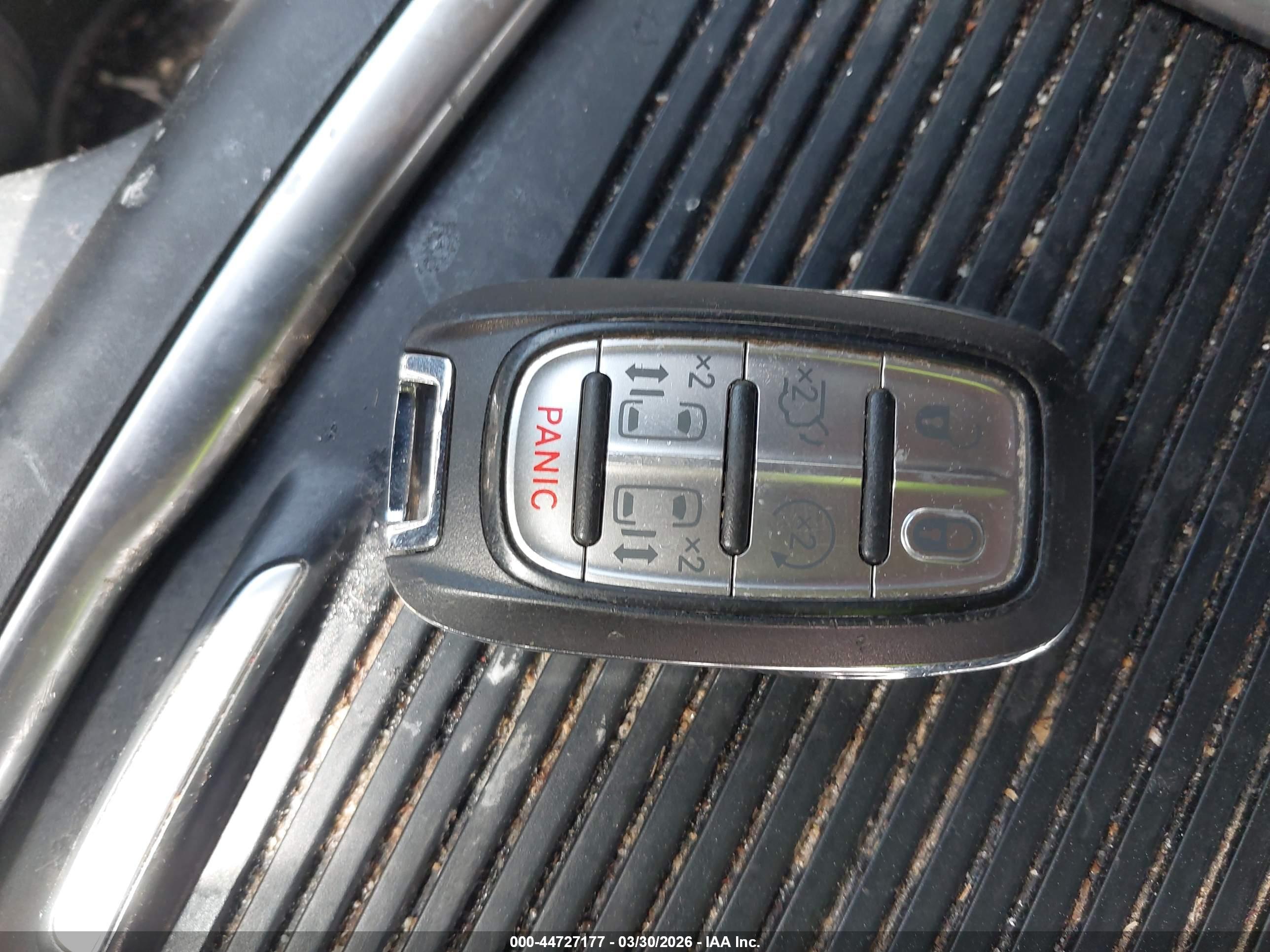CHRYSLER PACIFICA image 11