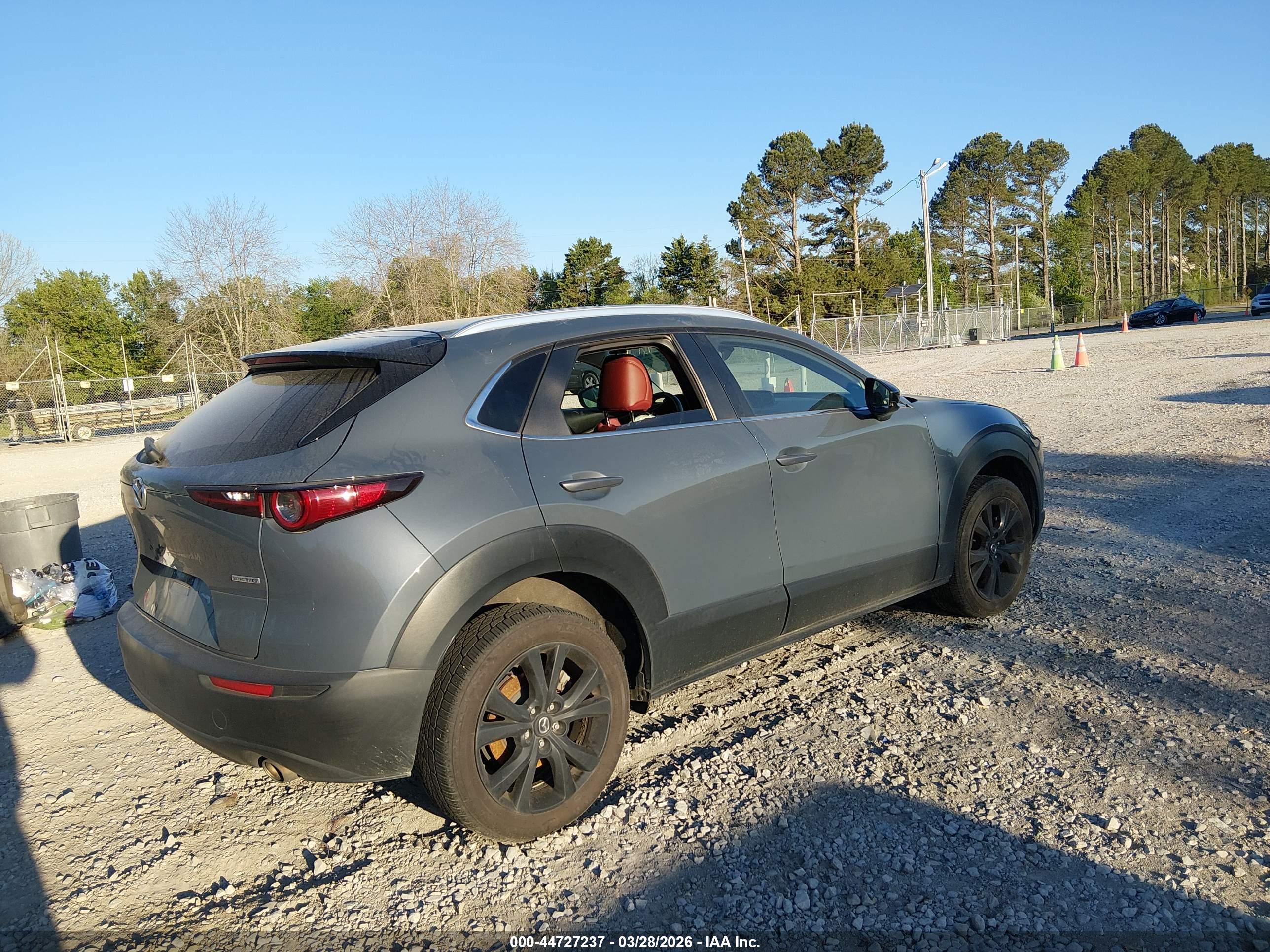 MAZDA CX-30 image 4