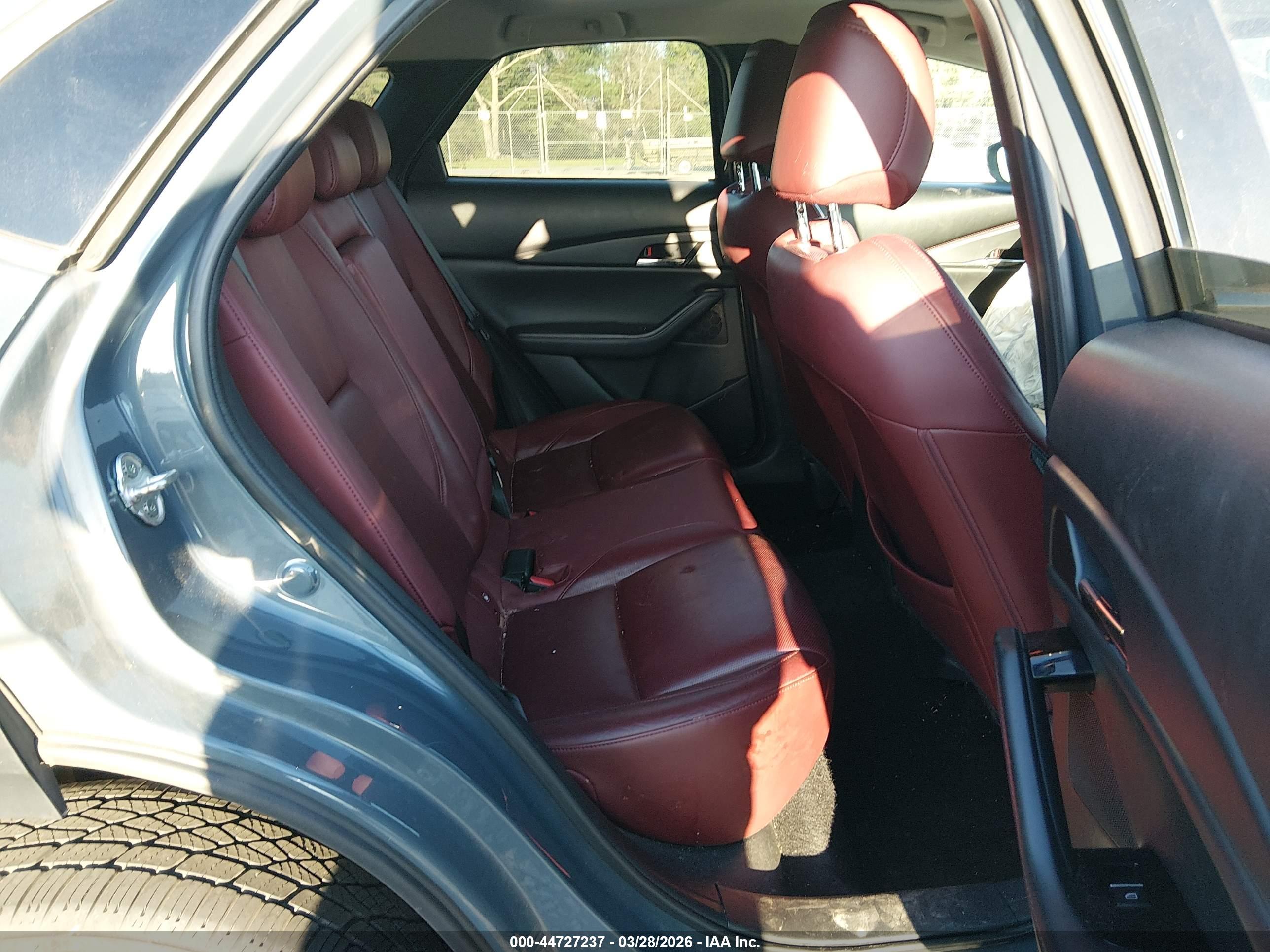 MAZDA CX-30 image 8