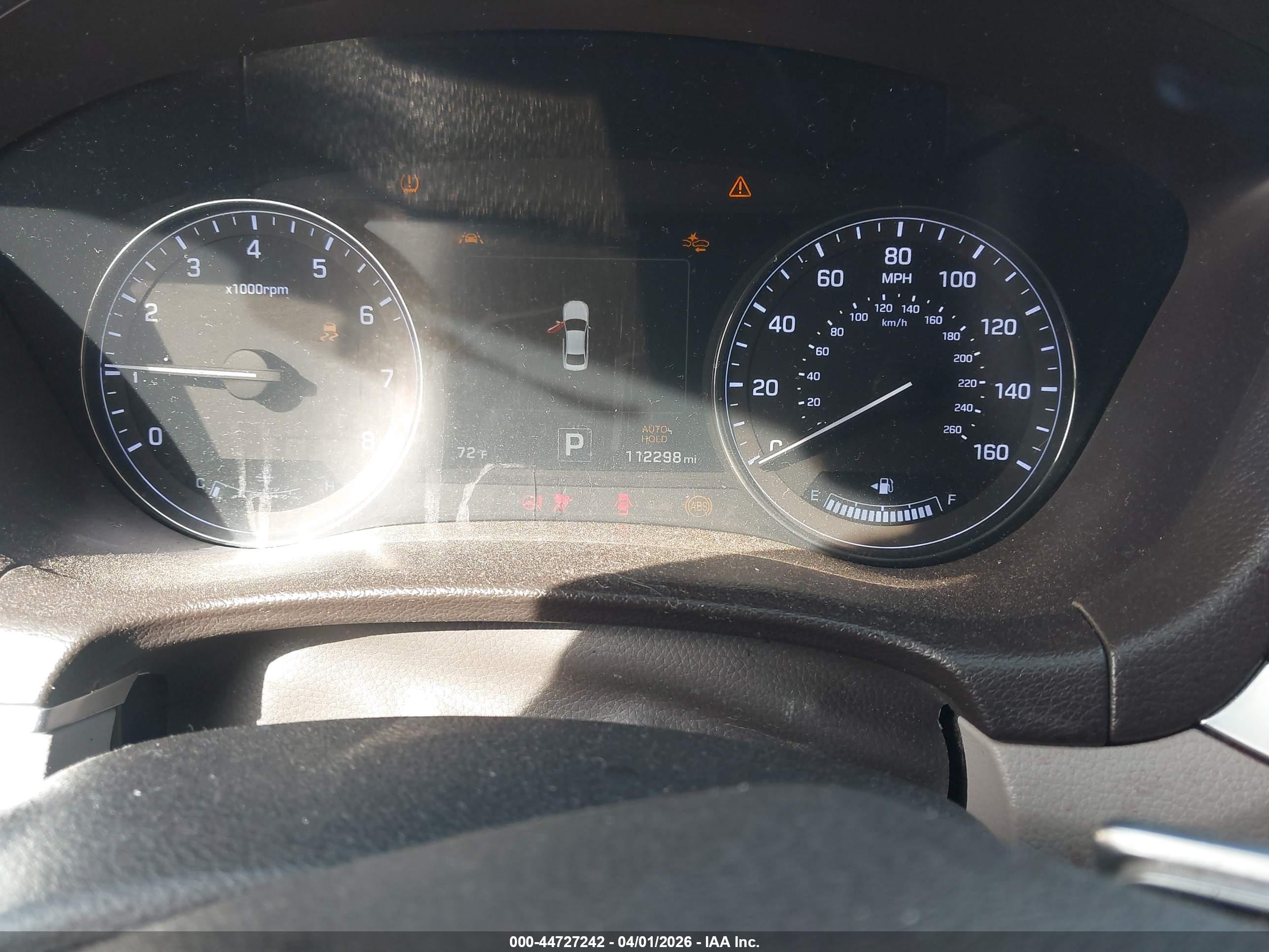 HYUNDAI GENESIS image 7