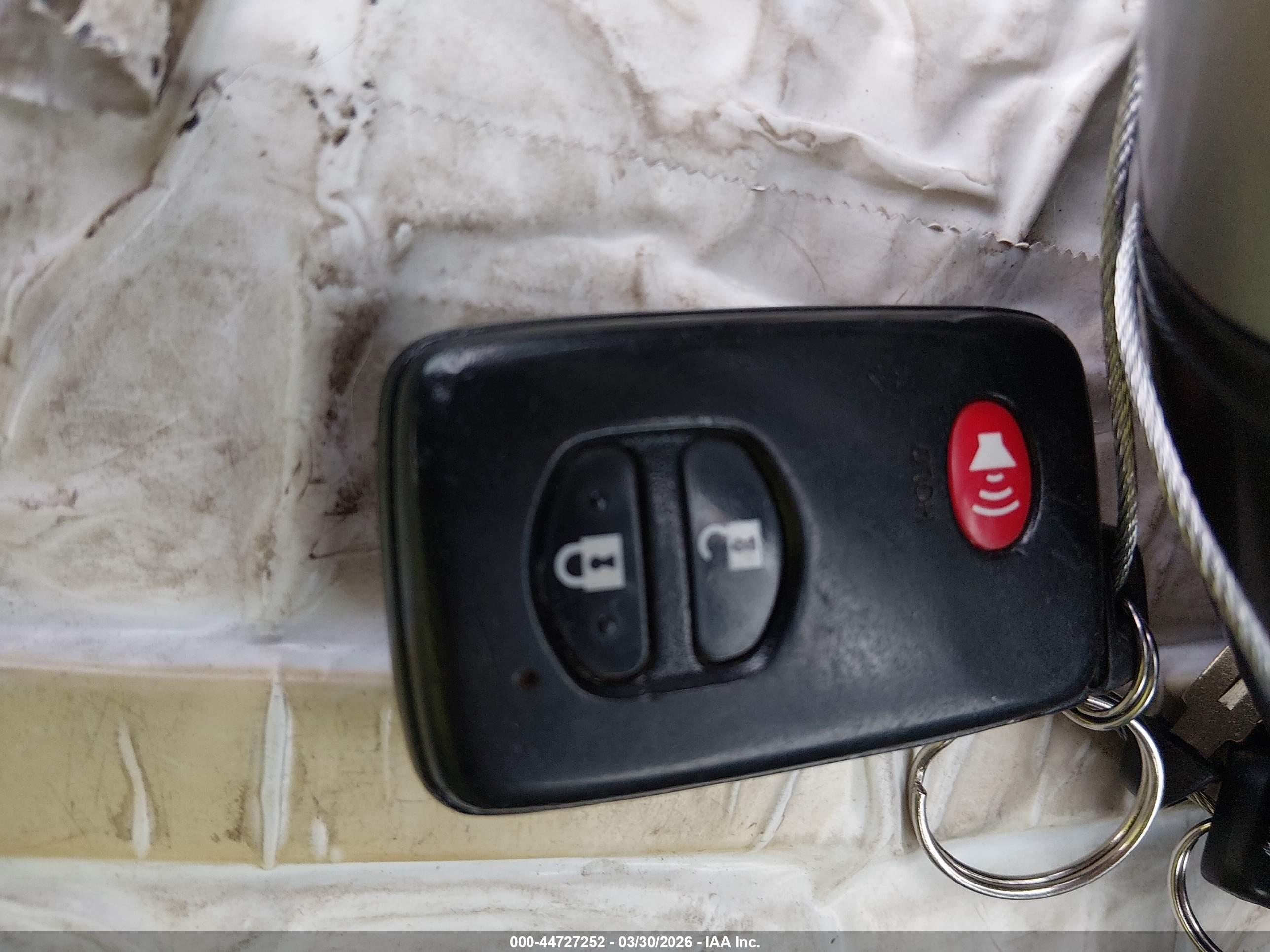 TOYOTA PRIUS image 11