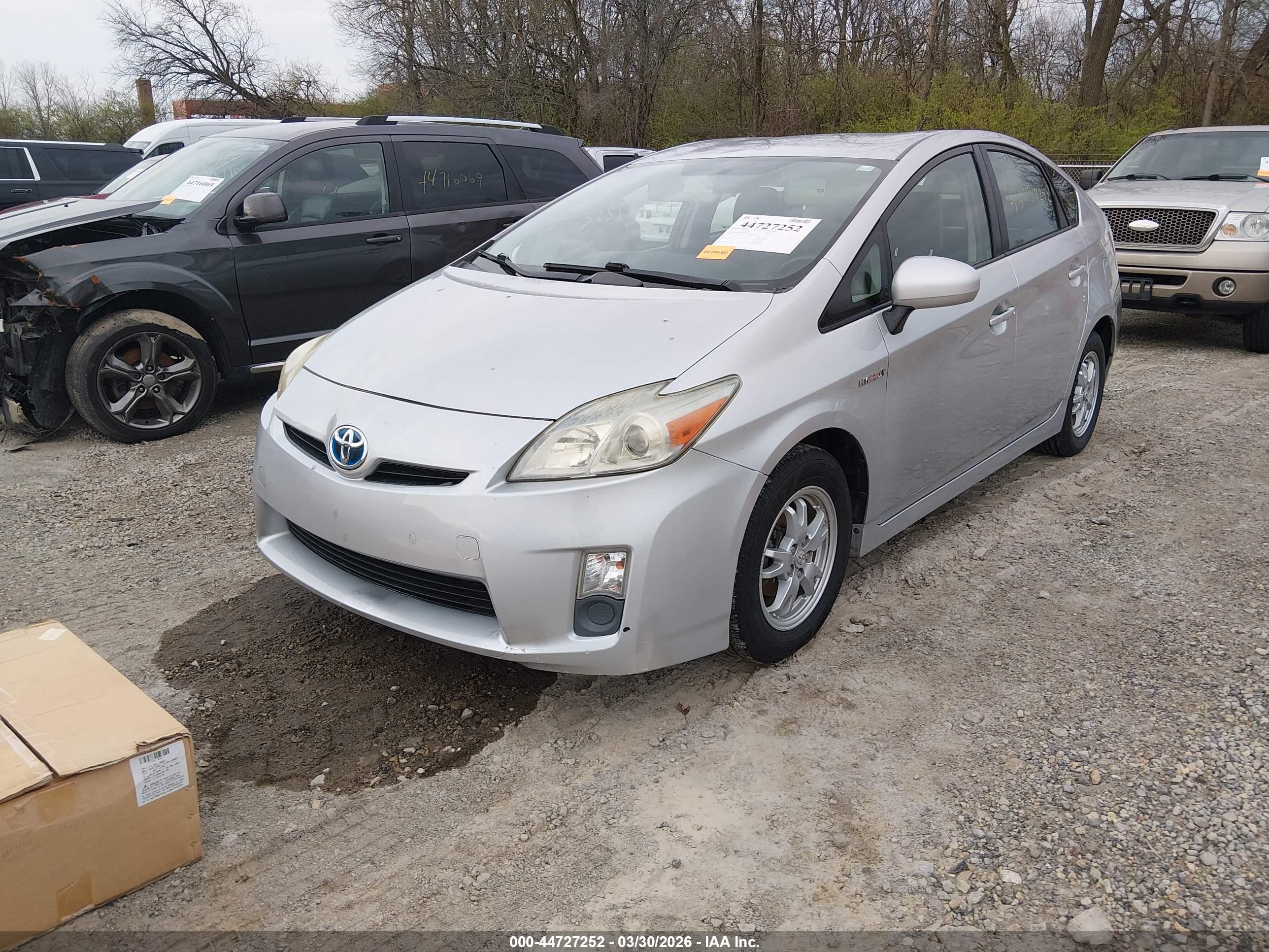 TOYOTA PRIUS image 2