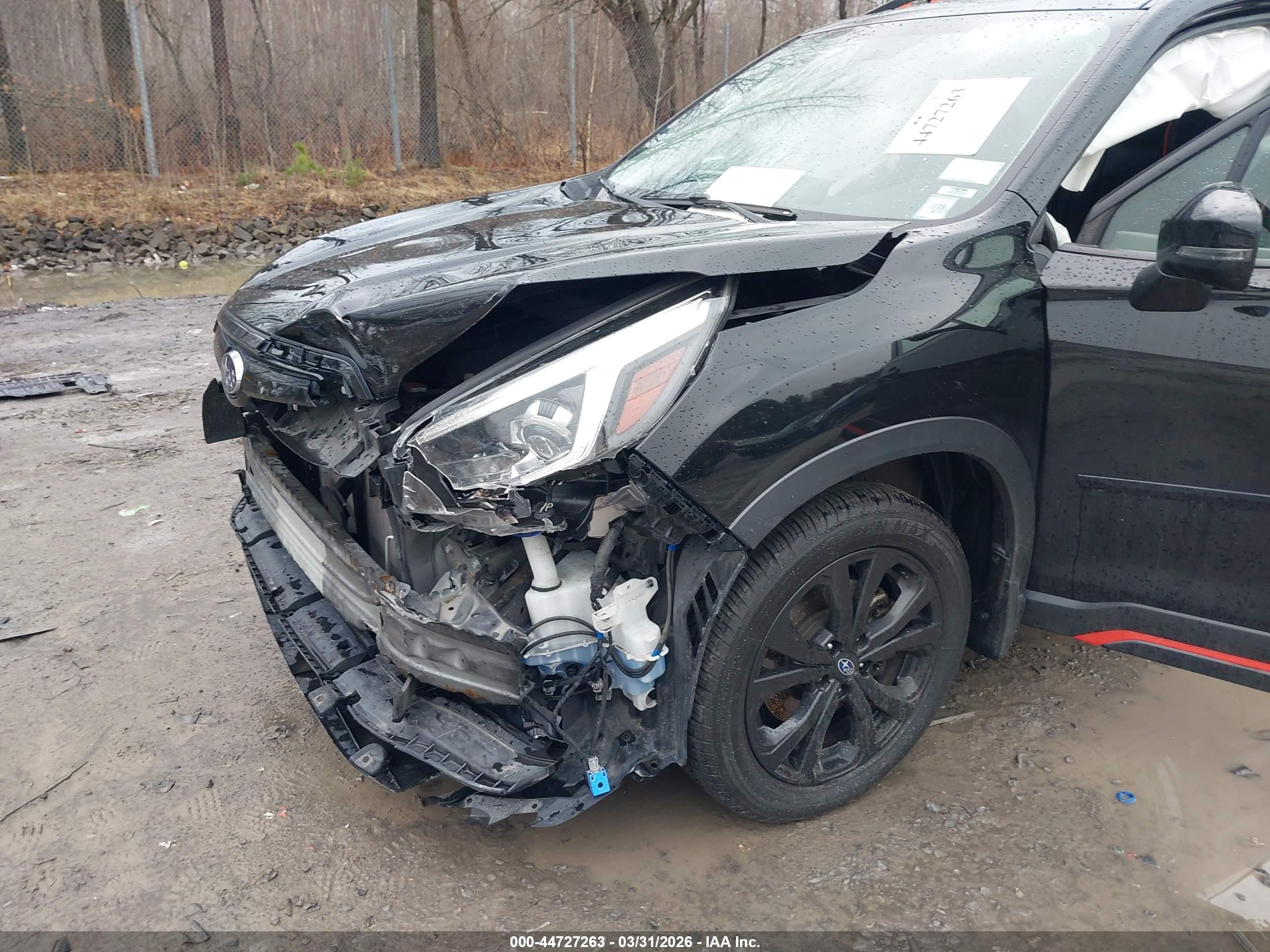 SUBARU FORESTER image 6
