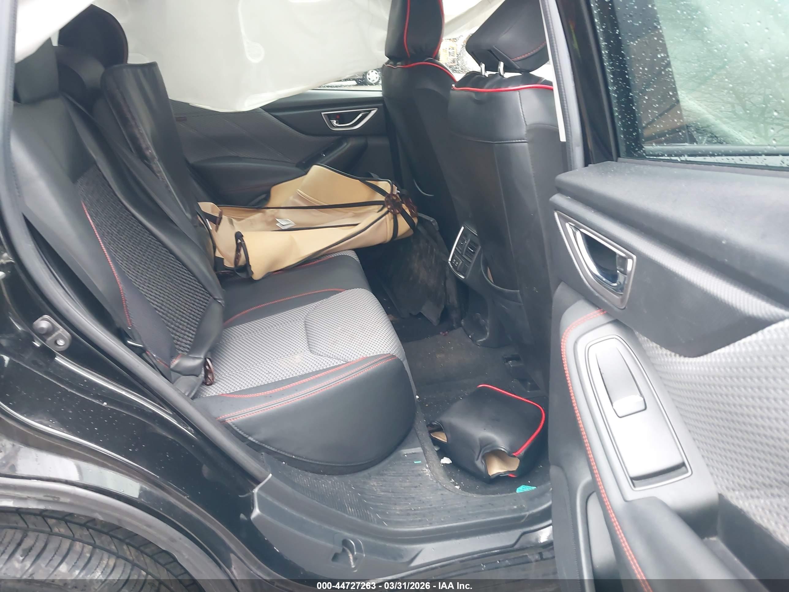 SUBARU FORESTER image 8
