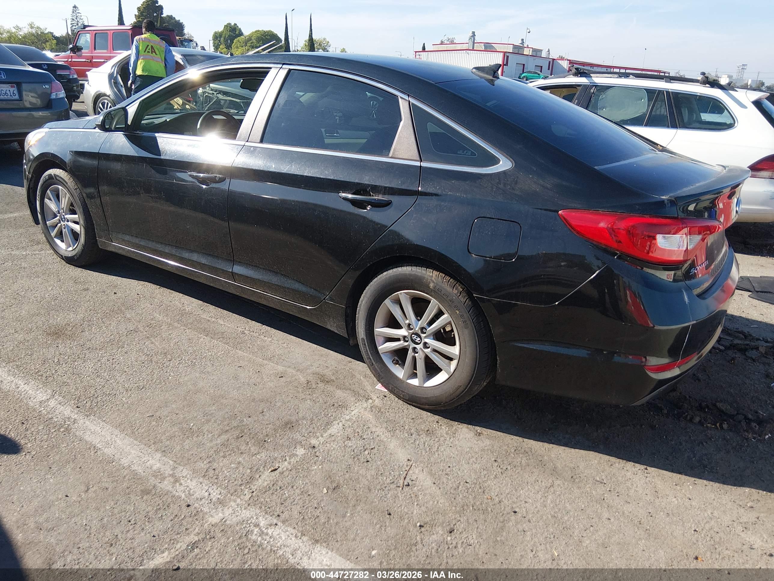 HYUNDAI SONATA image 3