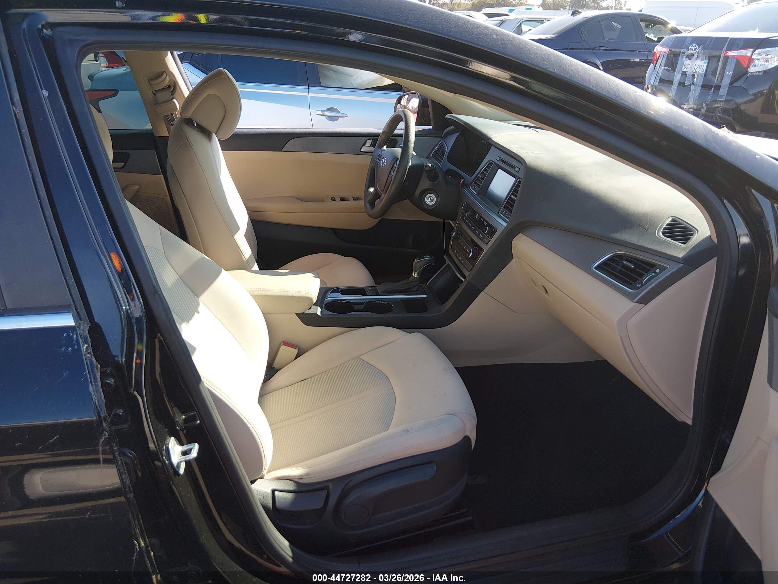 HYUNDAI SONATA image 5