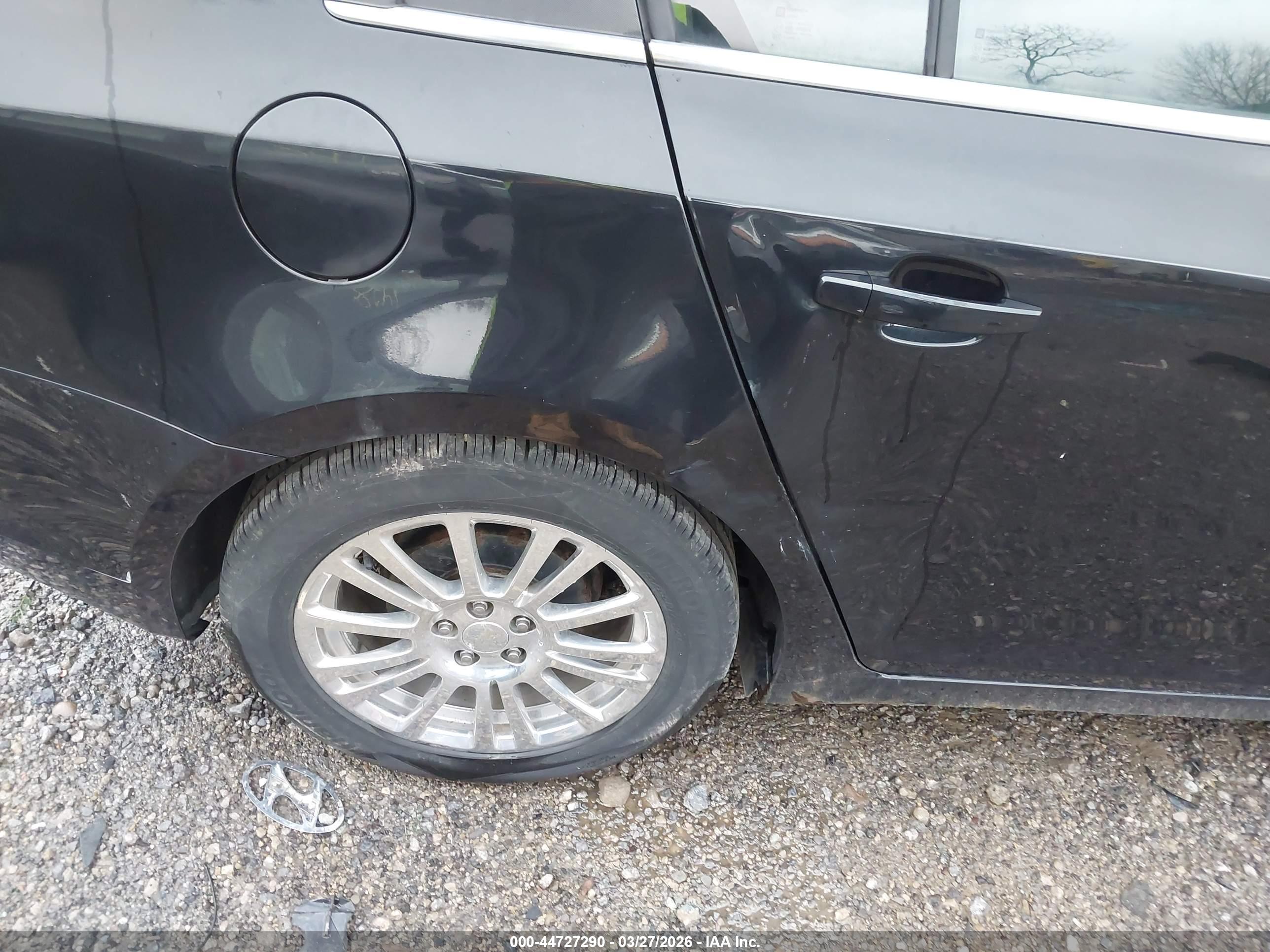 CHEVROLET CRUZE image 6