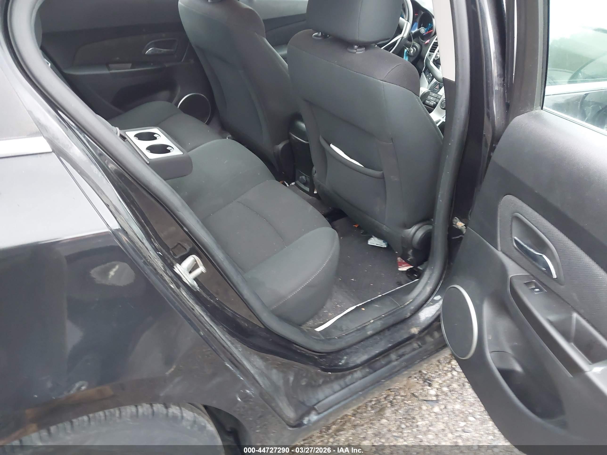 CHEVROLET CRUZE image 8