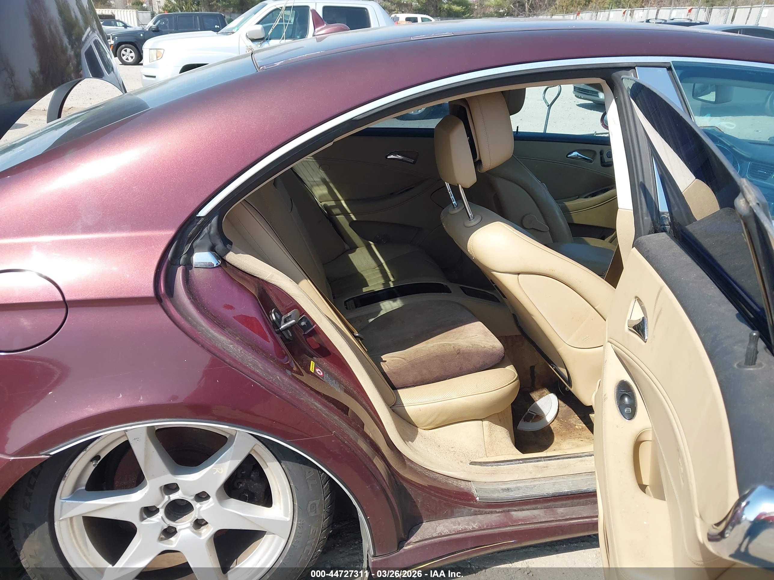 MERCEDES-BENZ CLS image 8