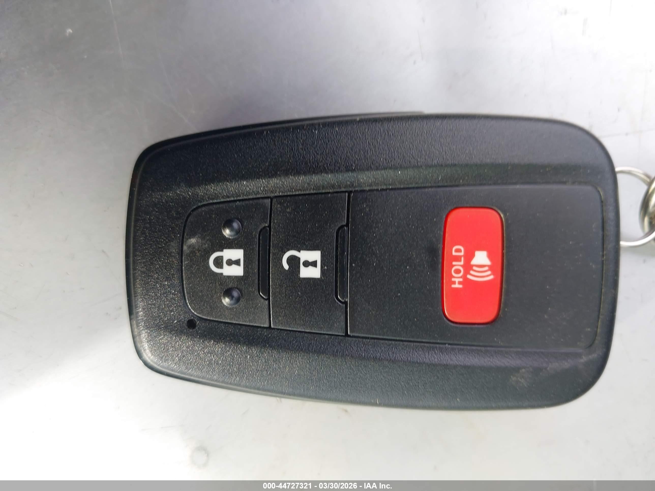 TOYOTA PRIUS image 11