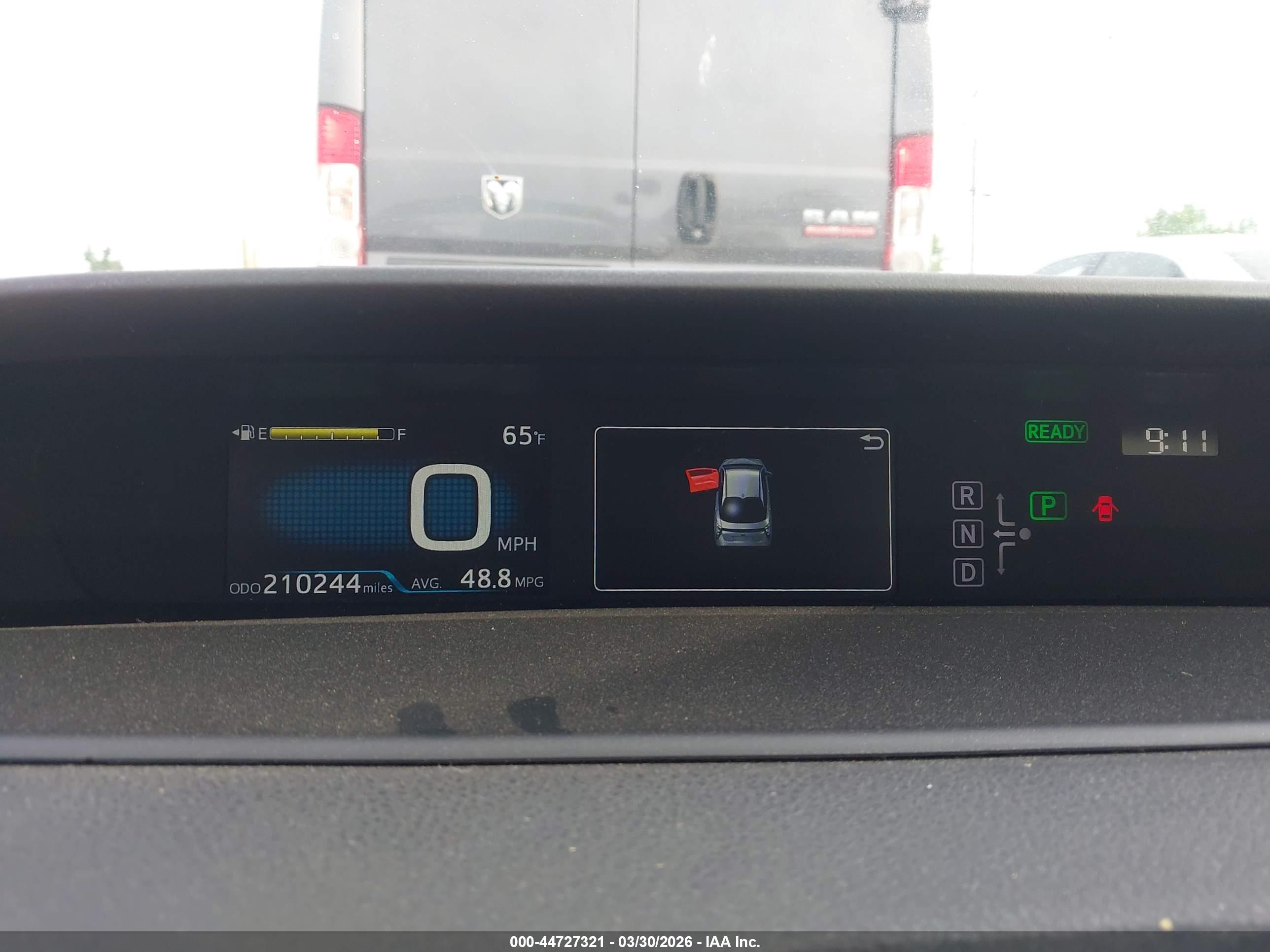 TOYOTA PRIUS image 7