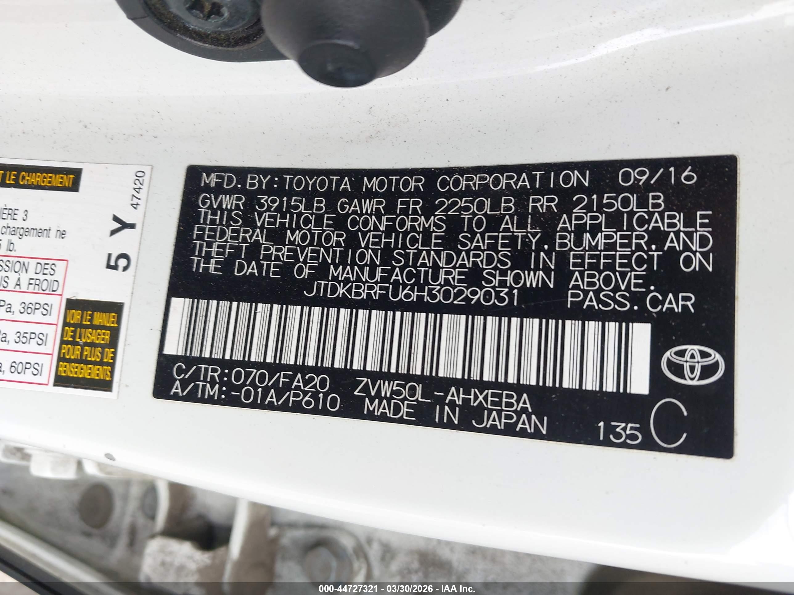 TOYOTA PRIUS image 9