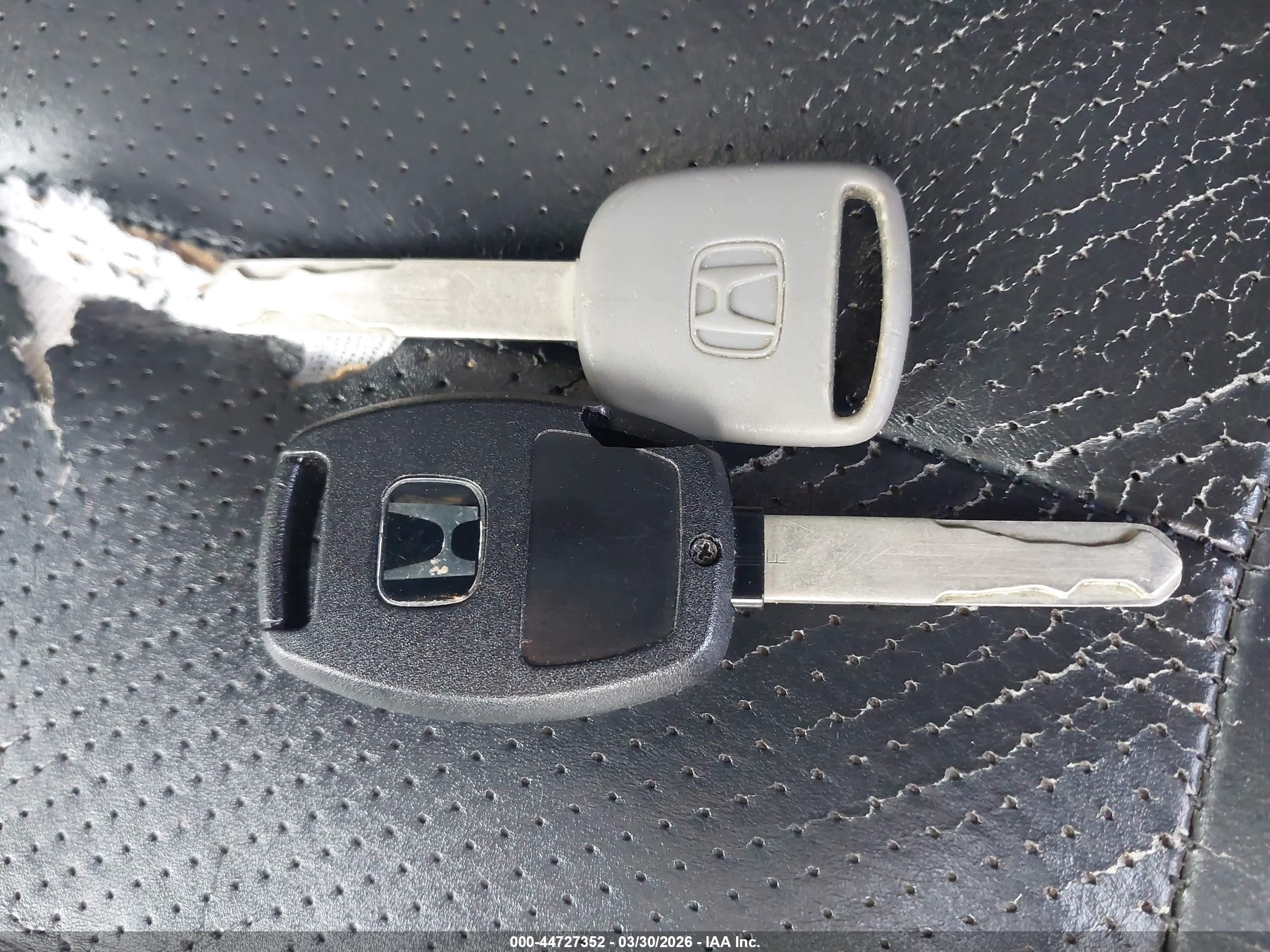 HONDA CR-V image 11