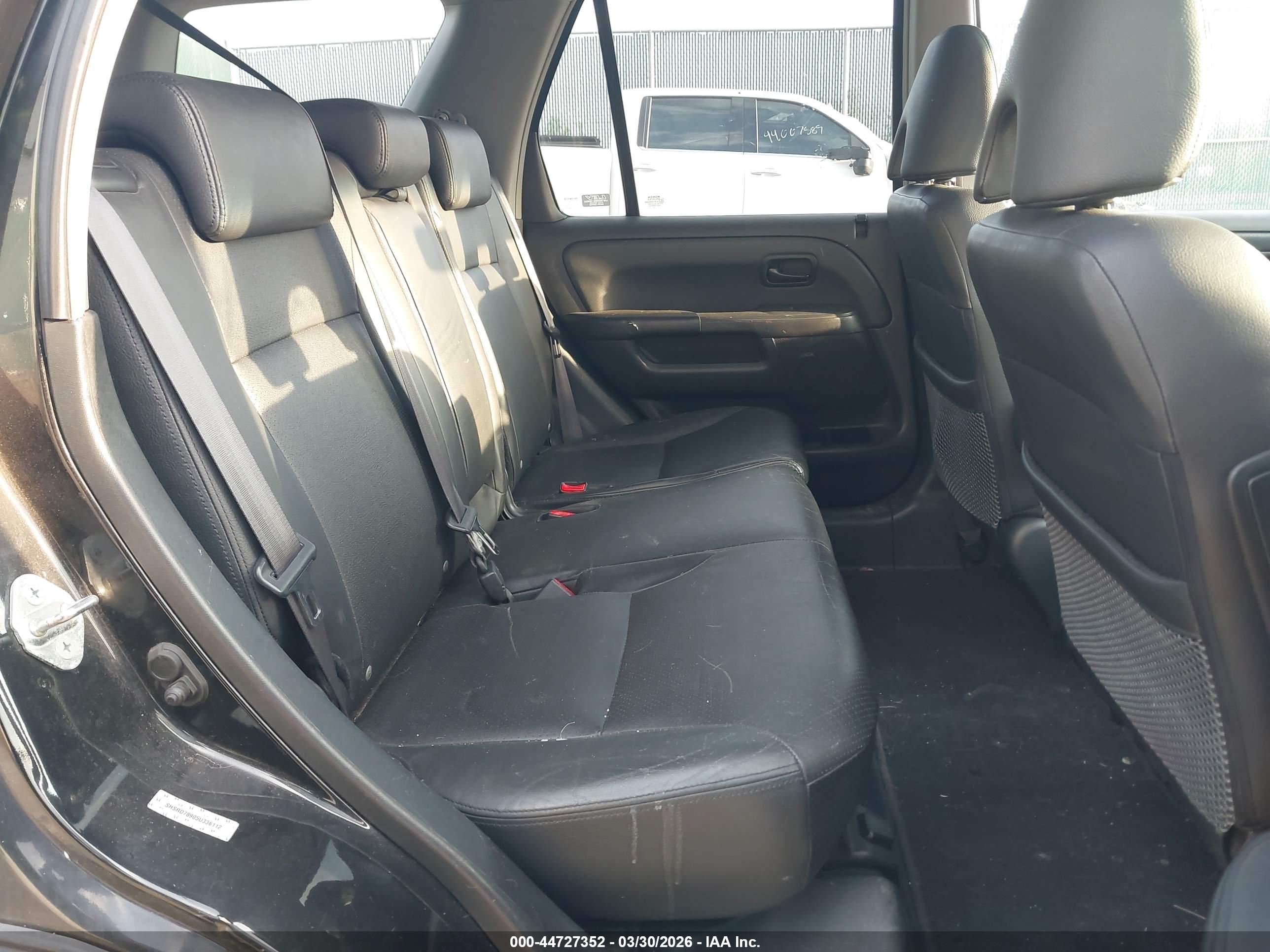 HONDA CR-V image 8