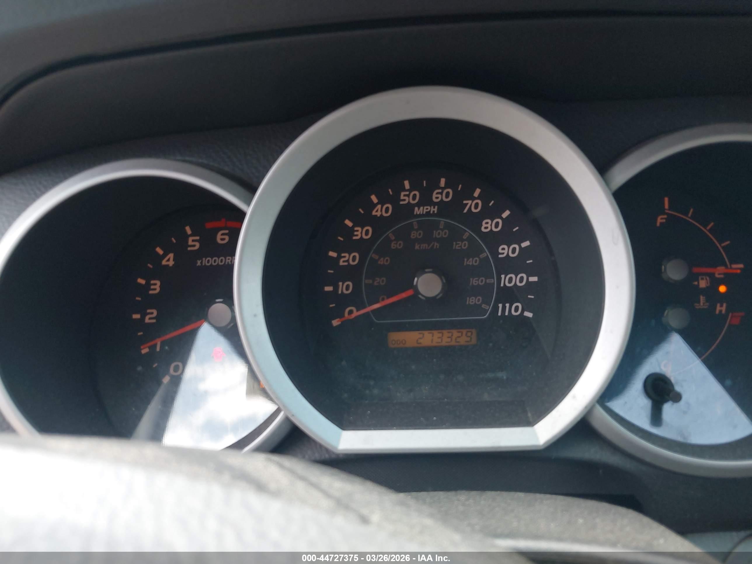 TOYOTA 4RUNNER image 7