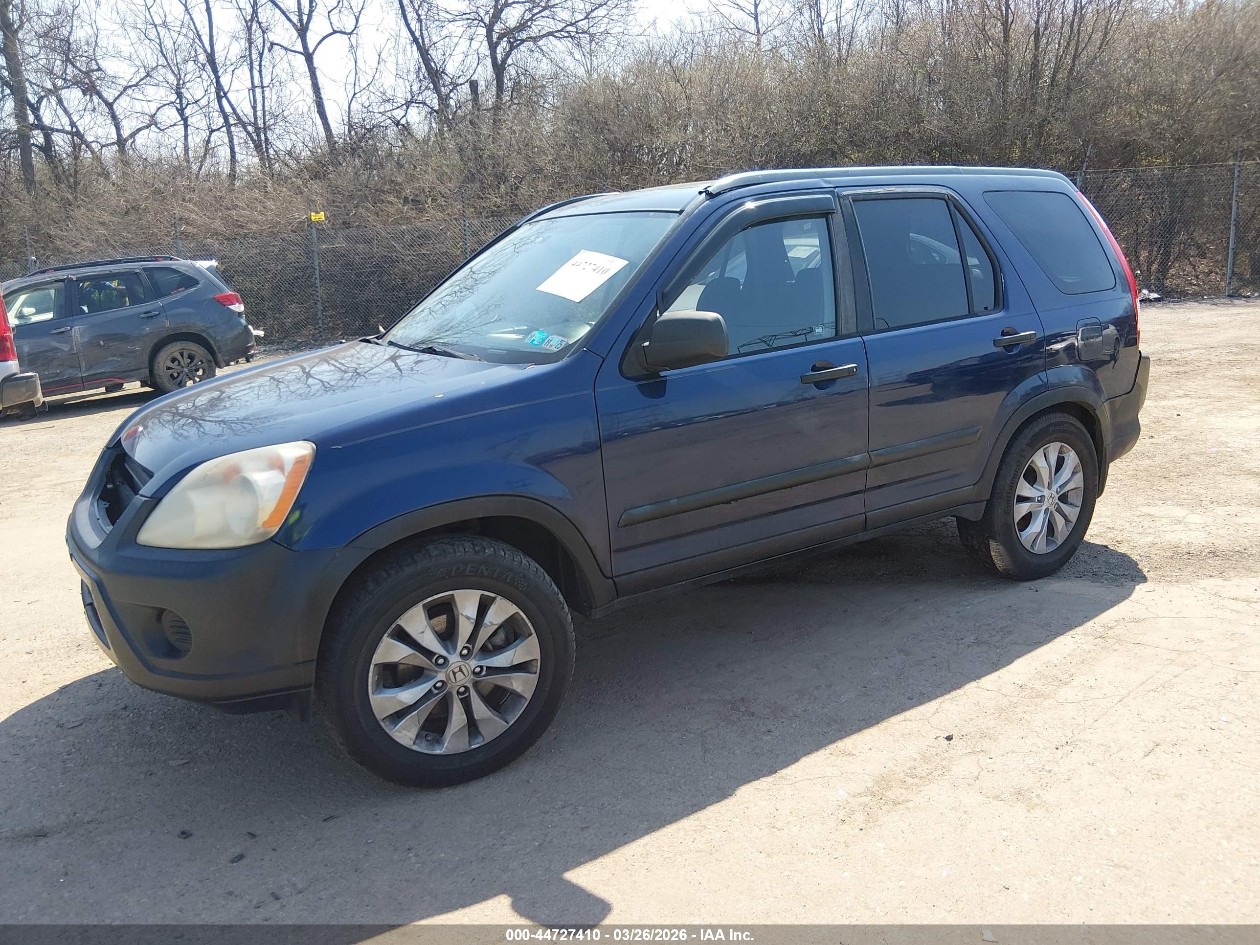 HONDA CR-V image 2