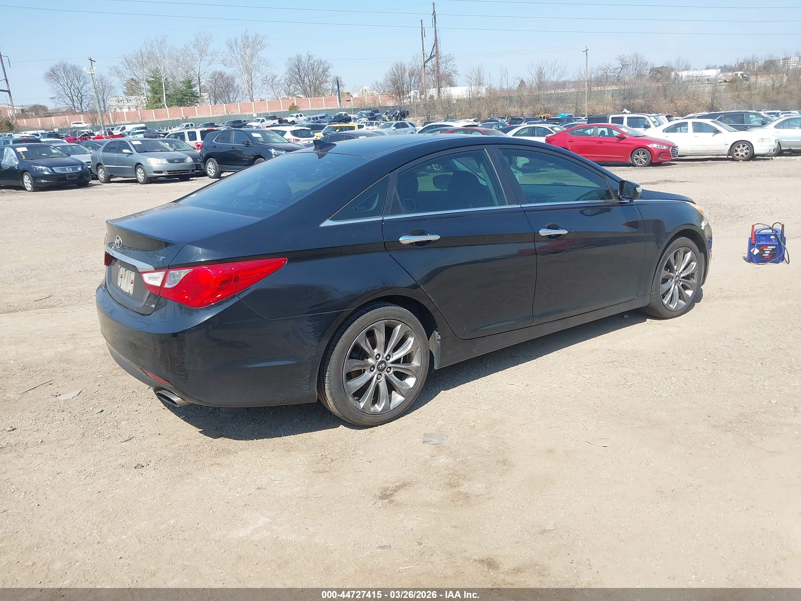 HYUNDAI SONATA image 4