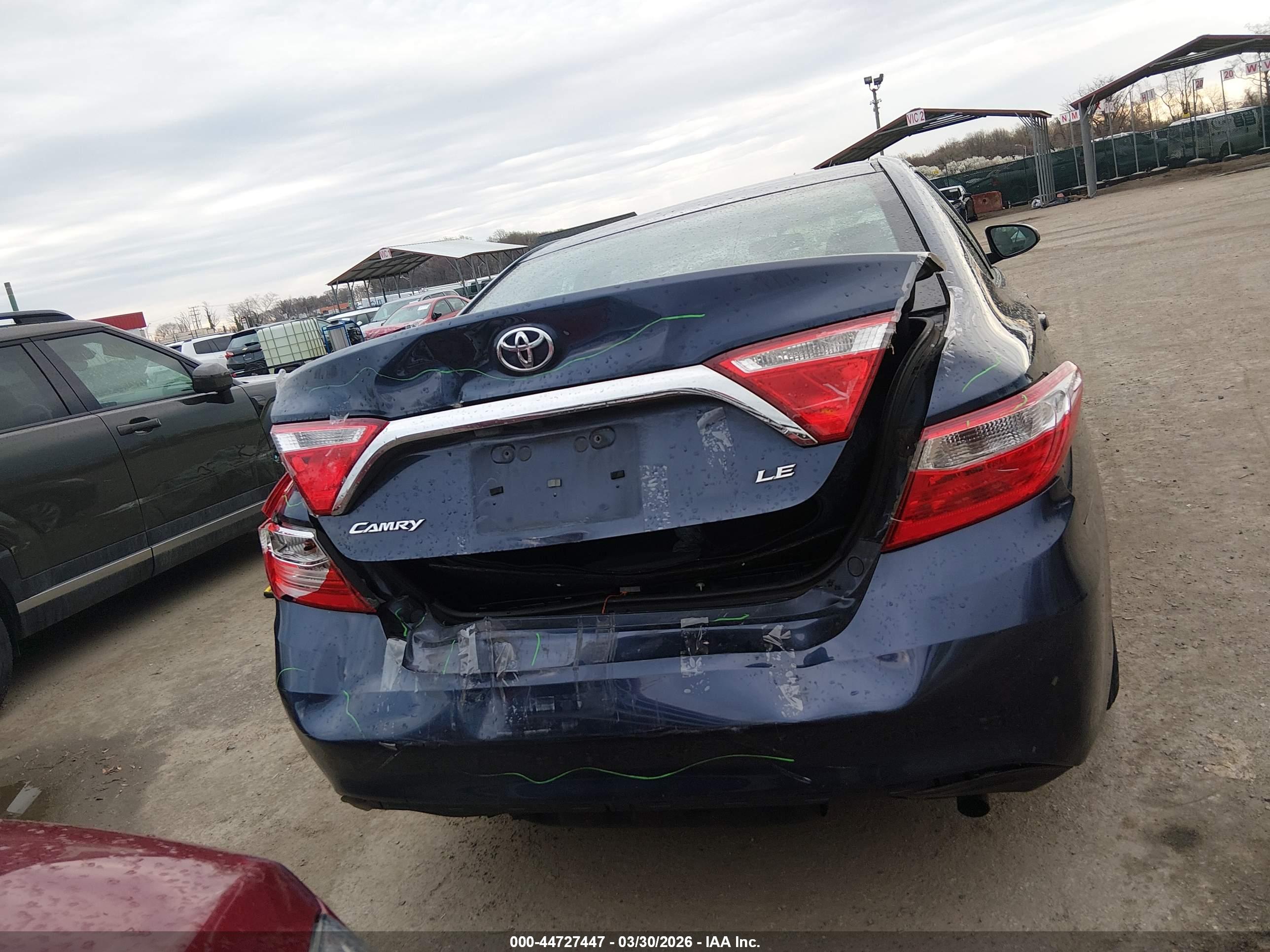 TOYOTA CAMRY image 6