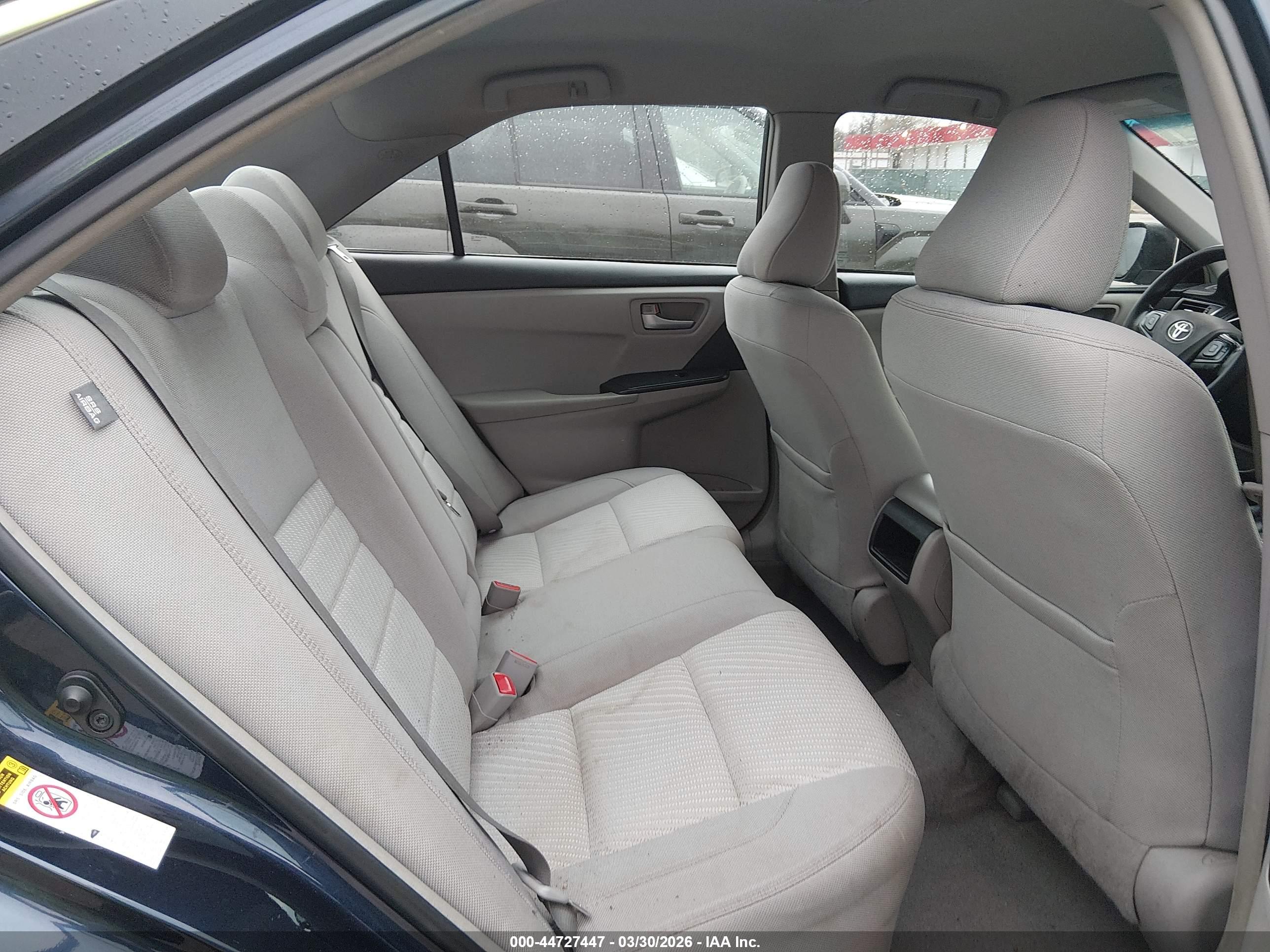 TOYOTA CAMRY image 8