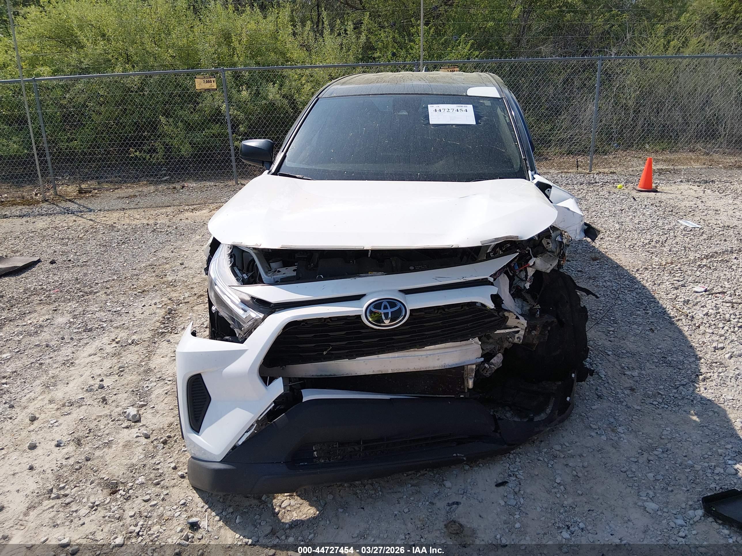 TOYOTA RAV4 image 6