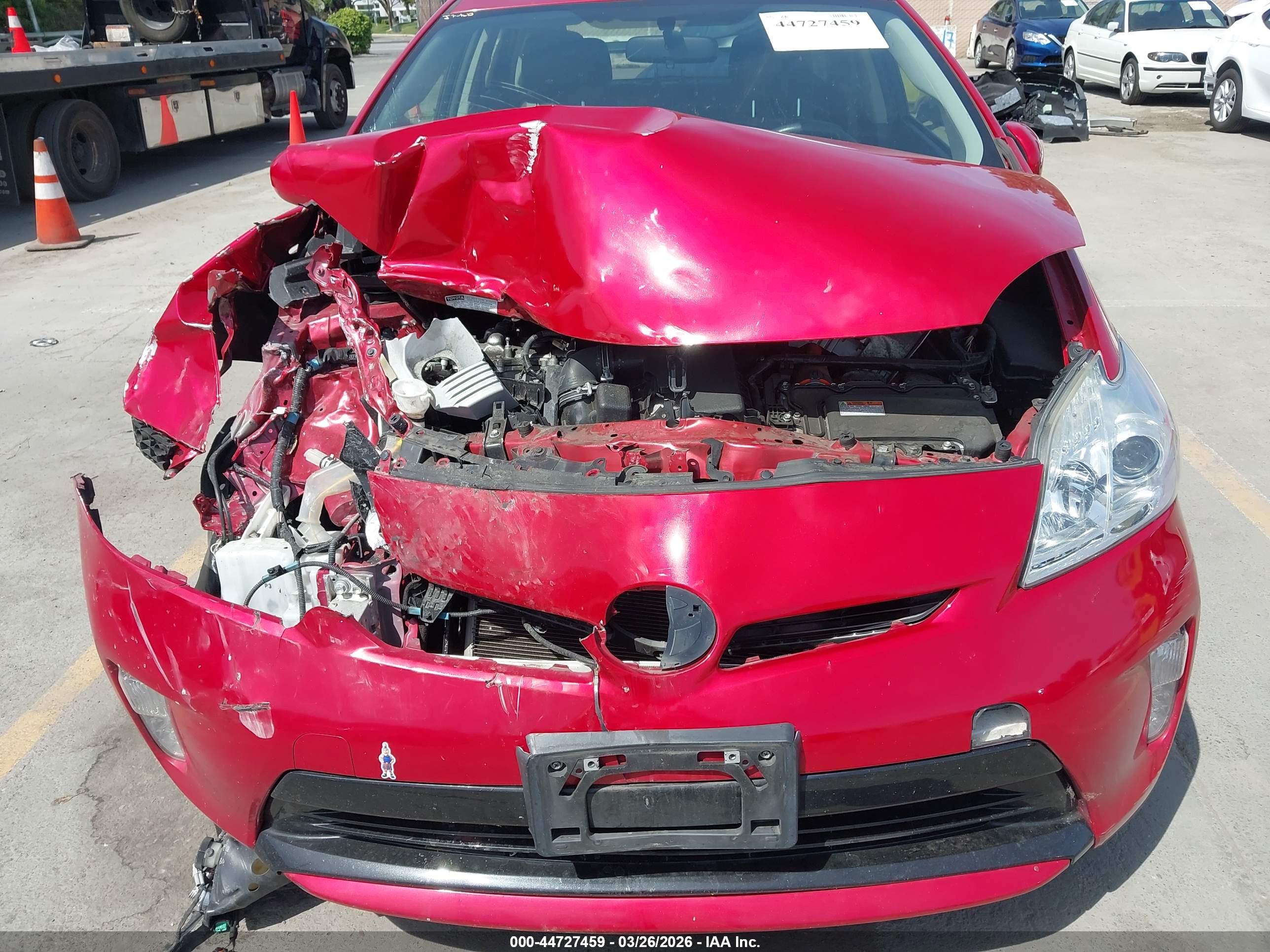 TOYOTA PRIUS image 6