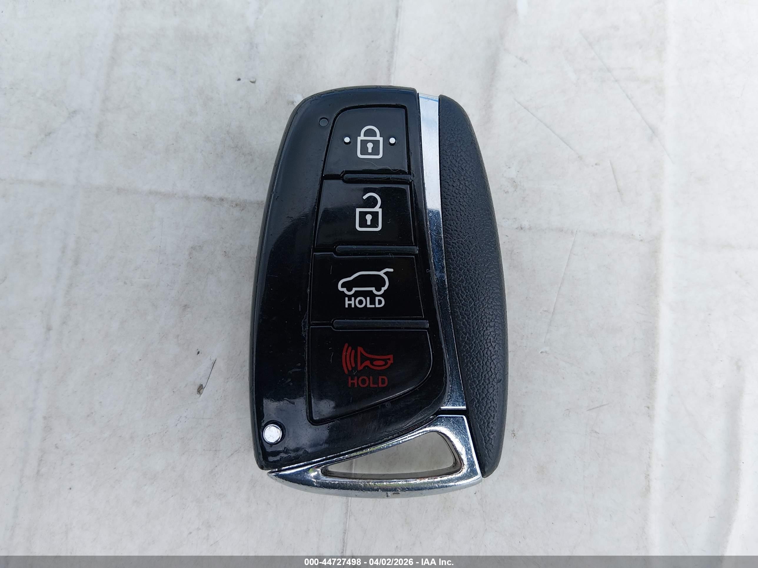 HYUNDAI SANTA image 11