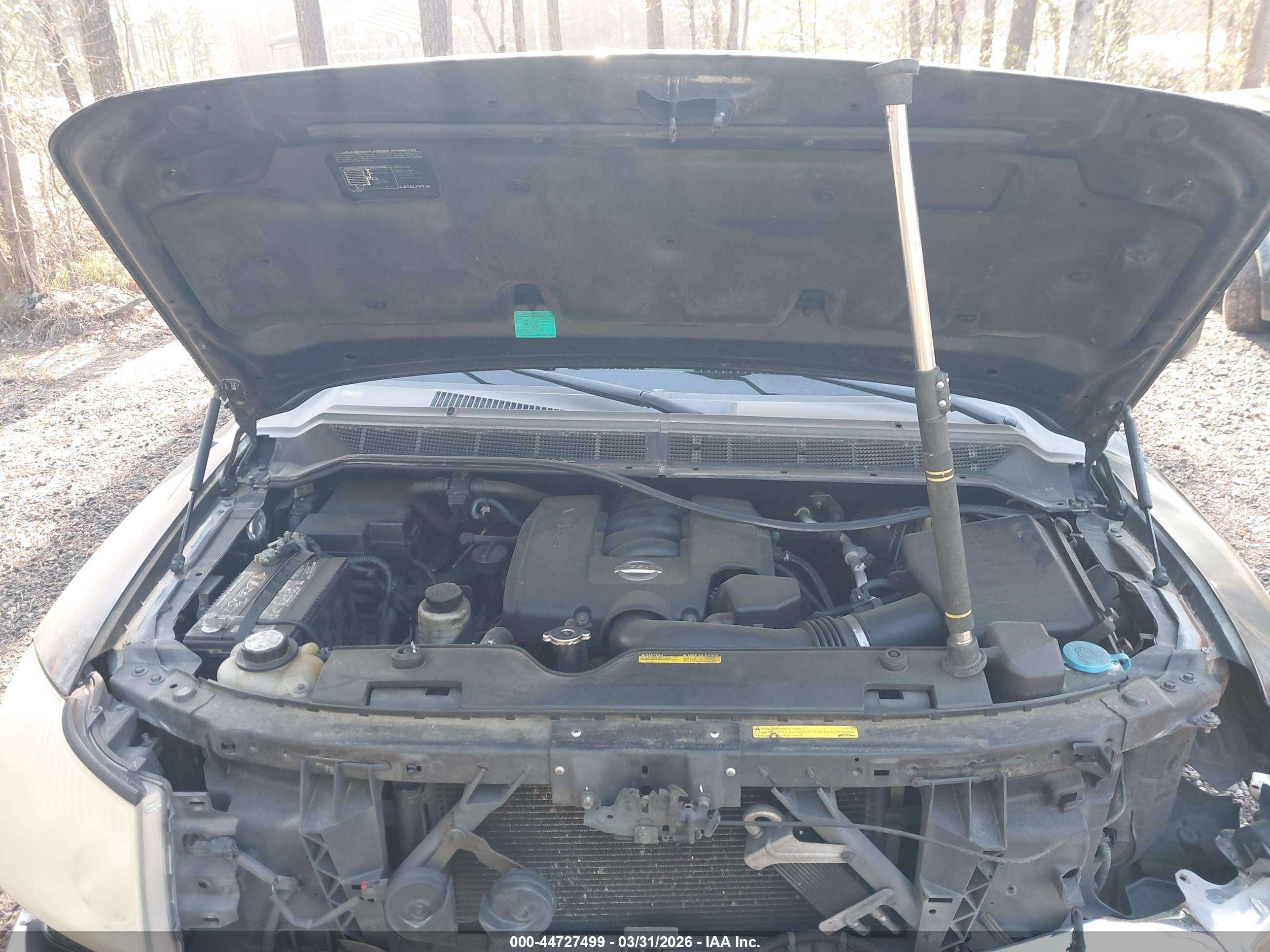NISSAN TITAN image 10