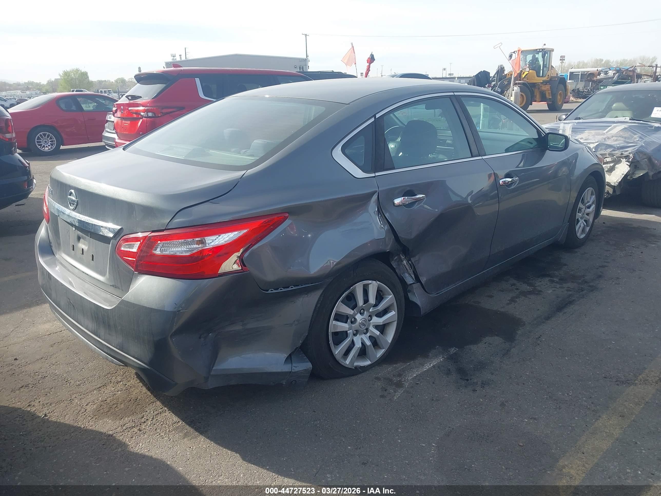 NISSAN ALTIMA image 4