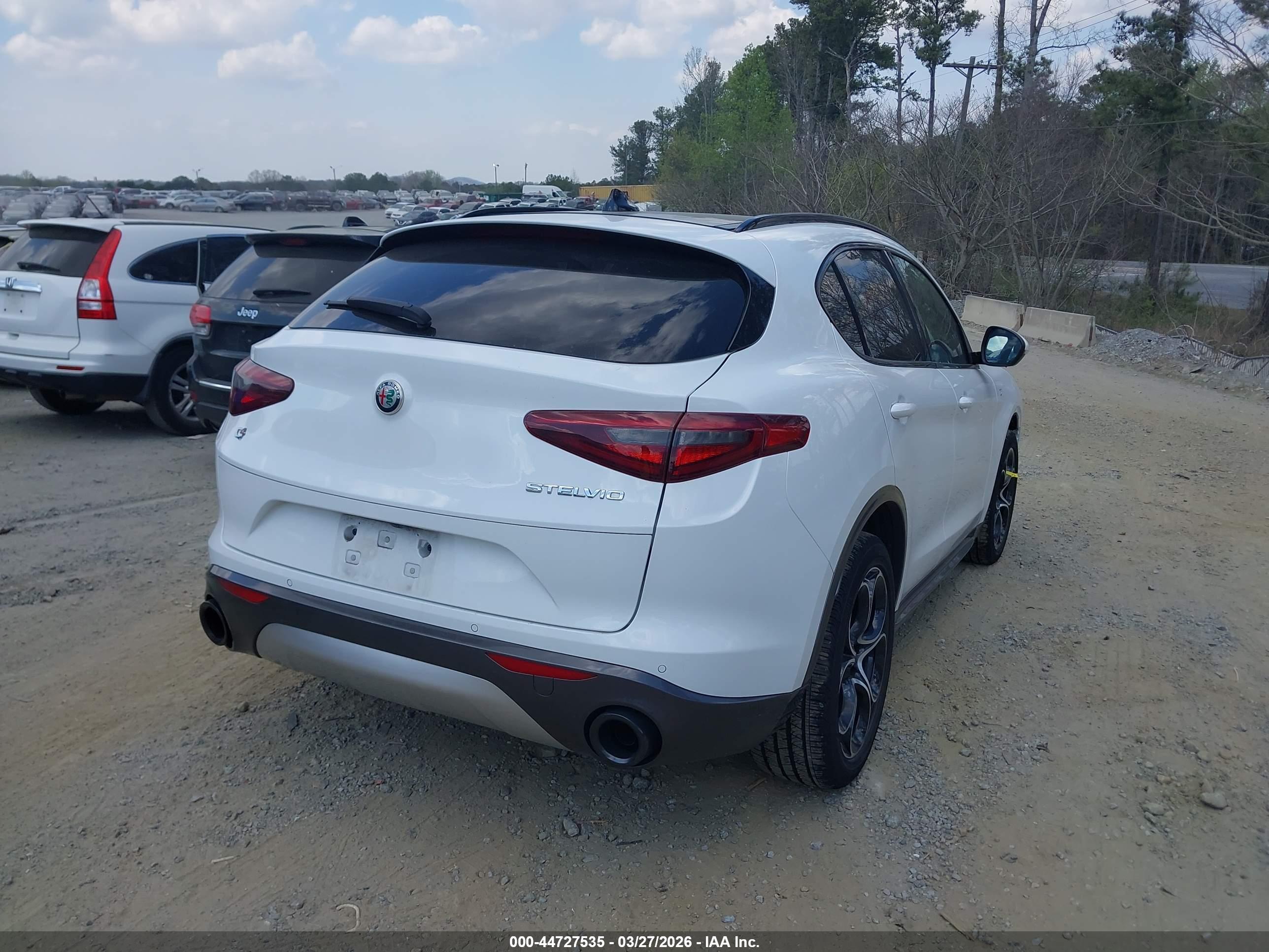 ALFA ROMEO image 4