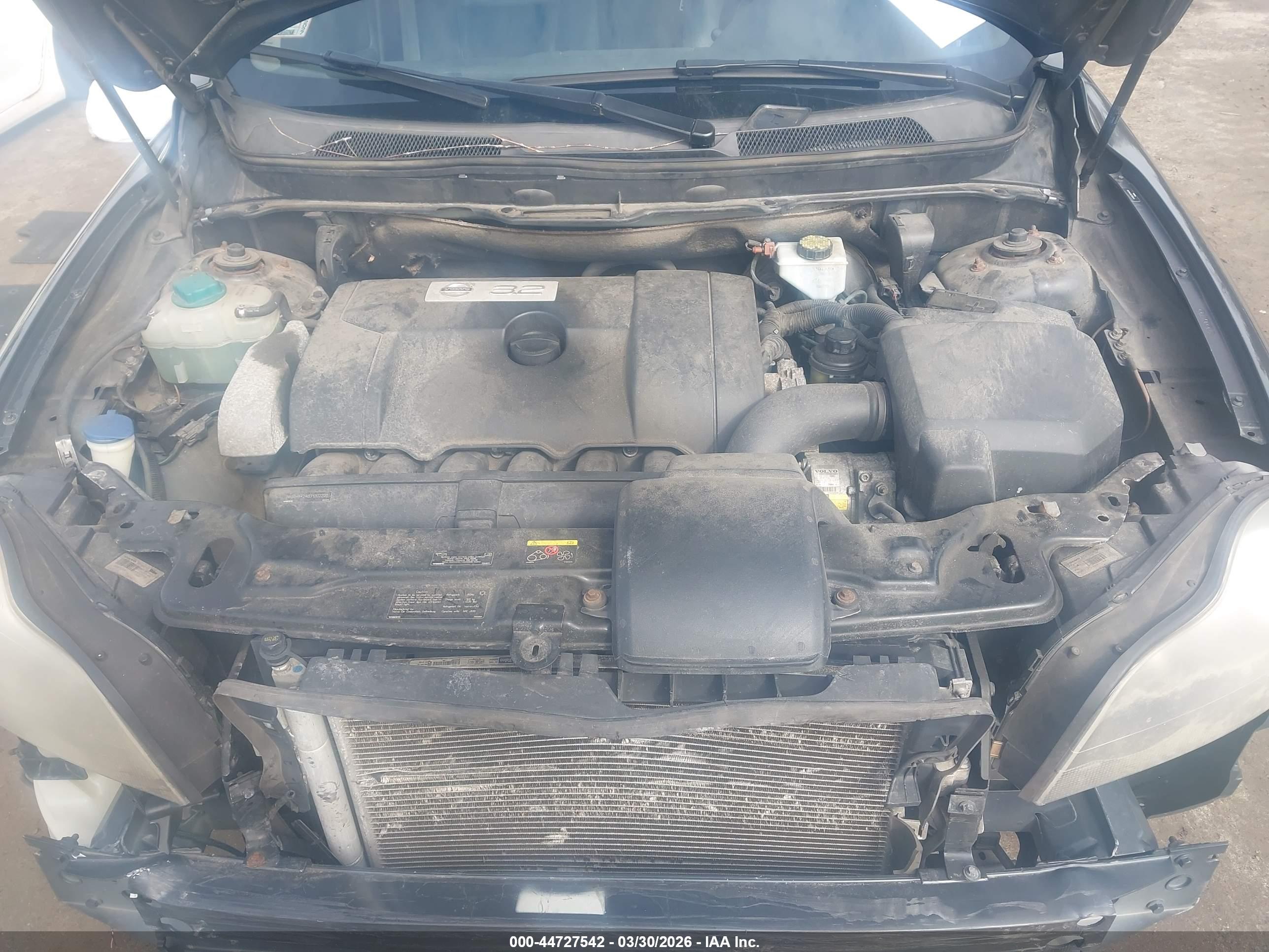 VOLVO XC90 image 10