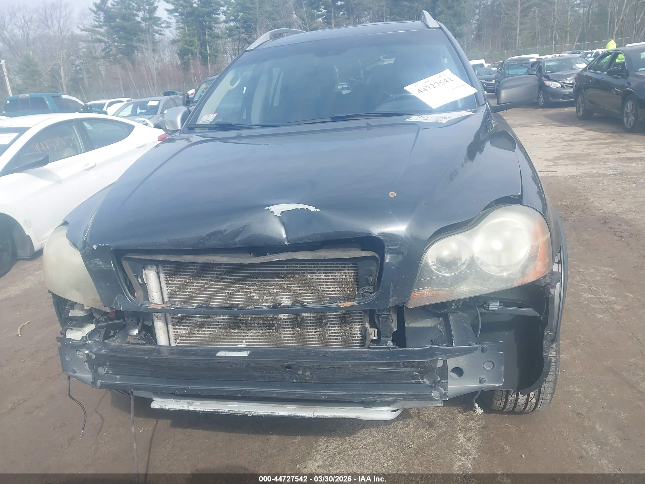 VOLVO XC90 image 6