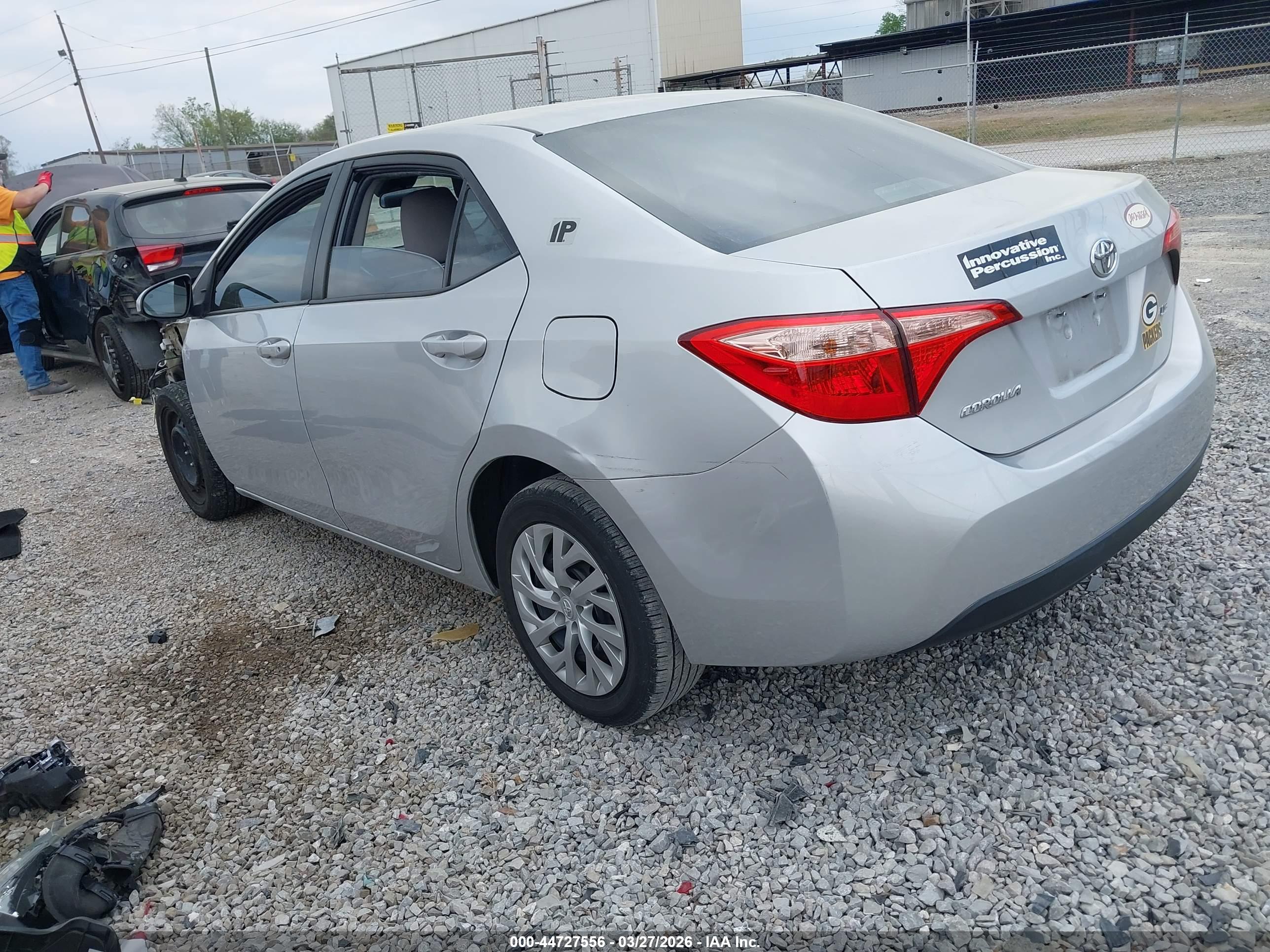 TOYOTA COROLLA image 3
