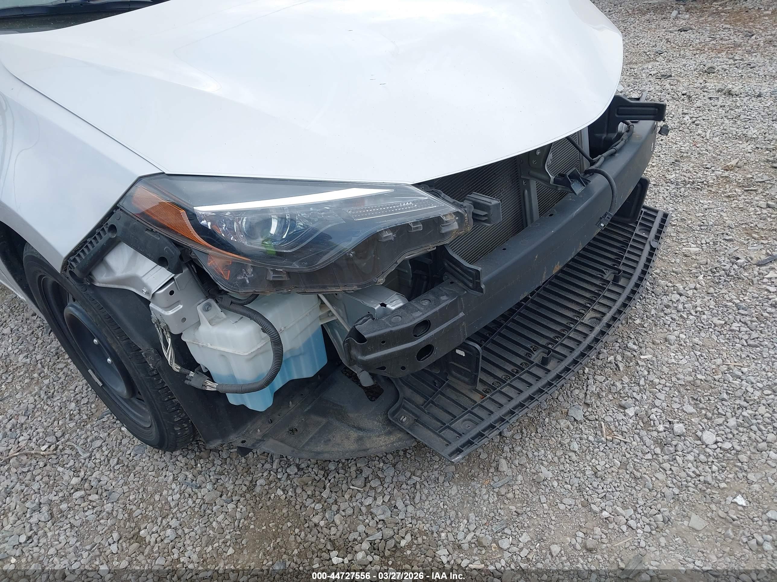 TOYOTA COROLLA image 6