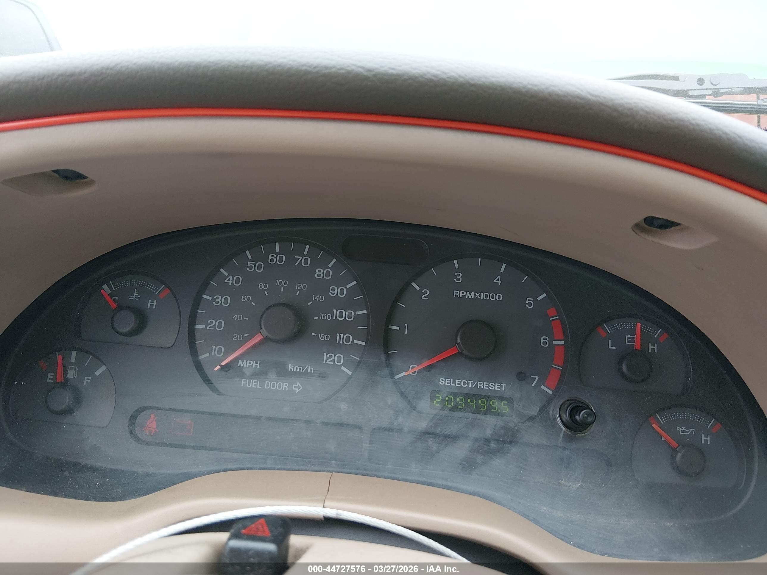 FORD MUSTANG image 7