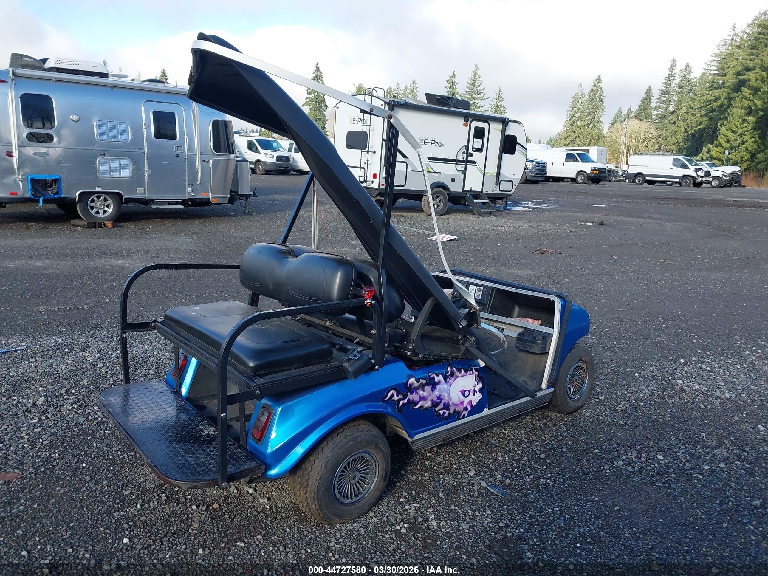 CLUB CAR image 4