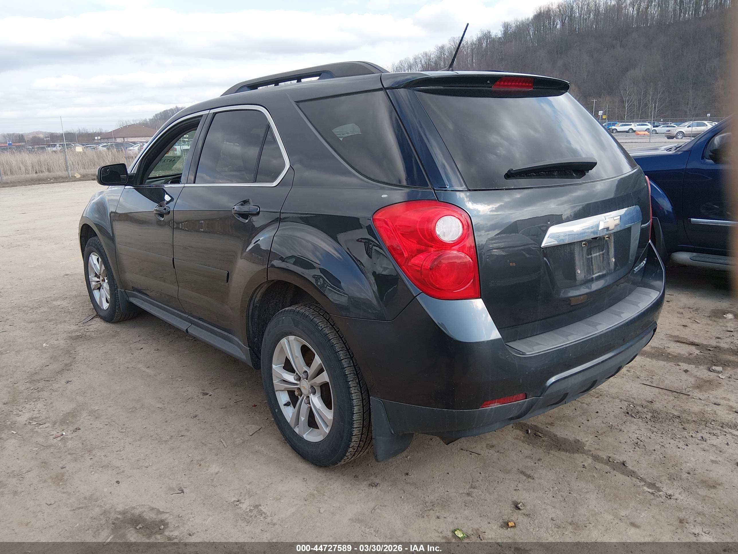 CHEVROLET EQUINOX image 3