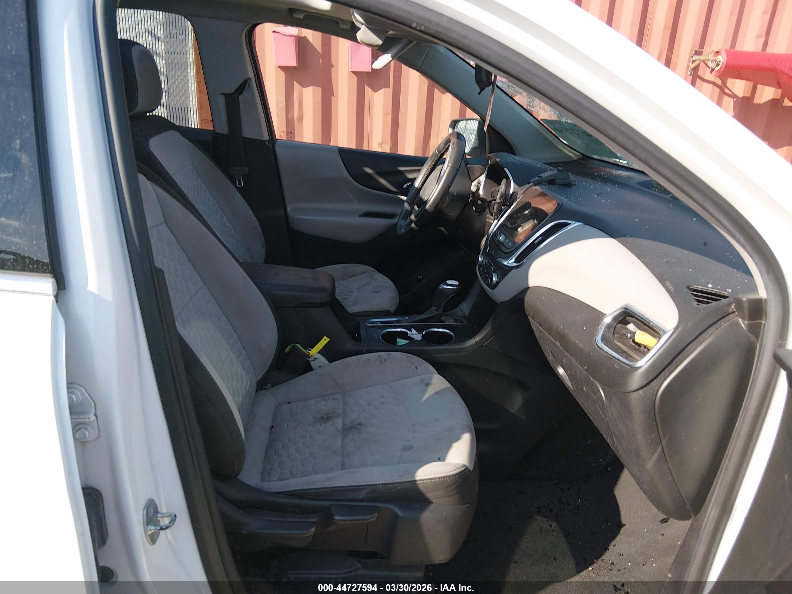 CHEVROLET EQUINOX image 5