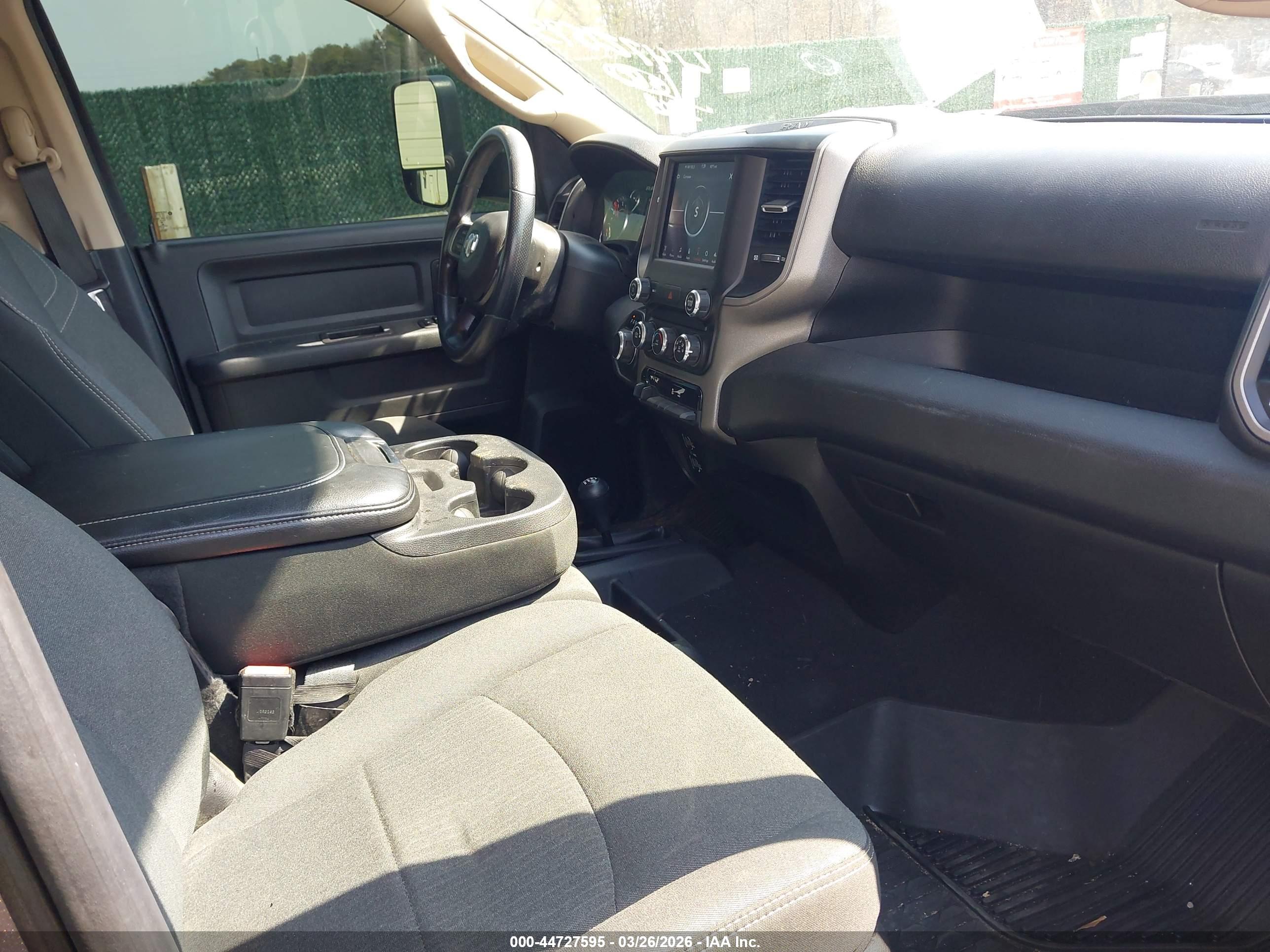 RAM 2500 image 5